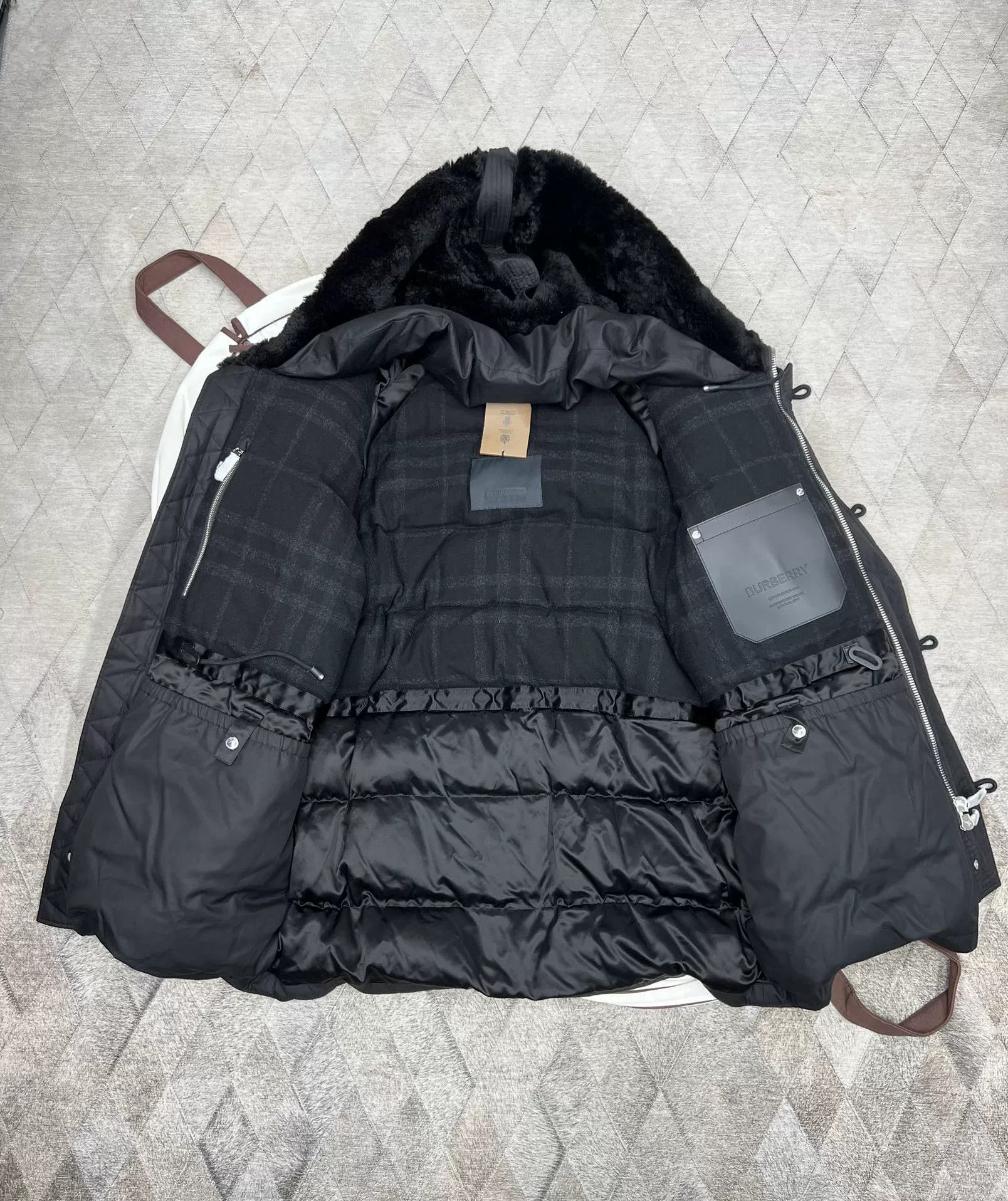 Burberry Burberry London Thick Down Coat Size US XXL / EU 58 / 5 - 5 Thumbnail
