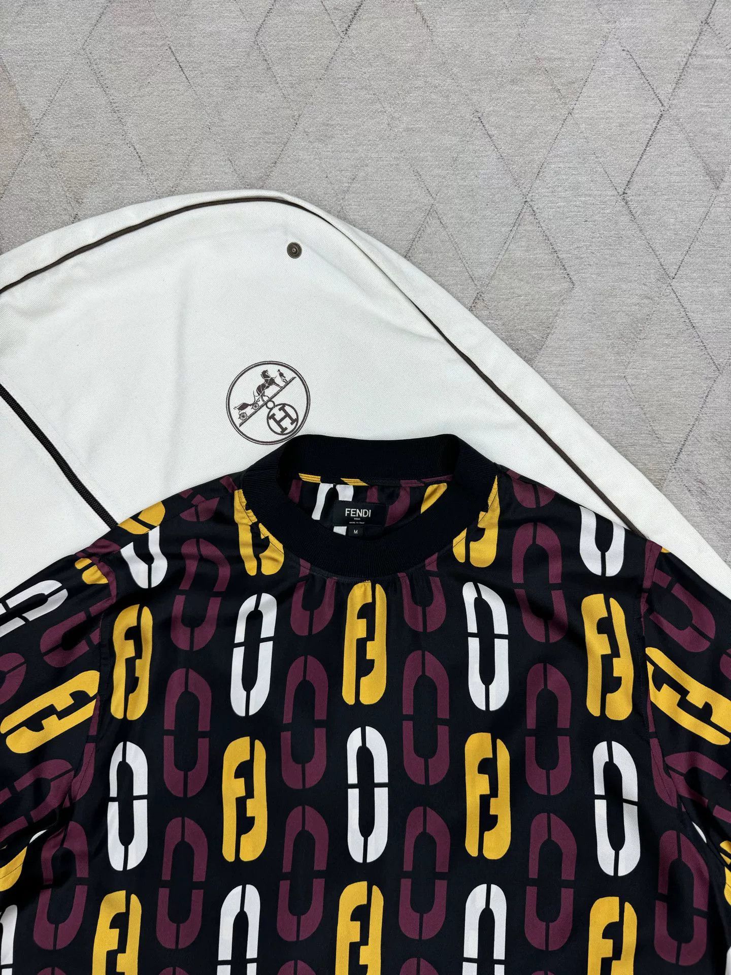 Fendi Fendi FF Logo Silk Short-Sleeve Top Size US M / EU 48-50 / 2 - 2 Thumbnail