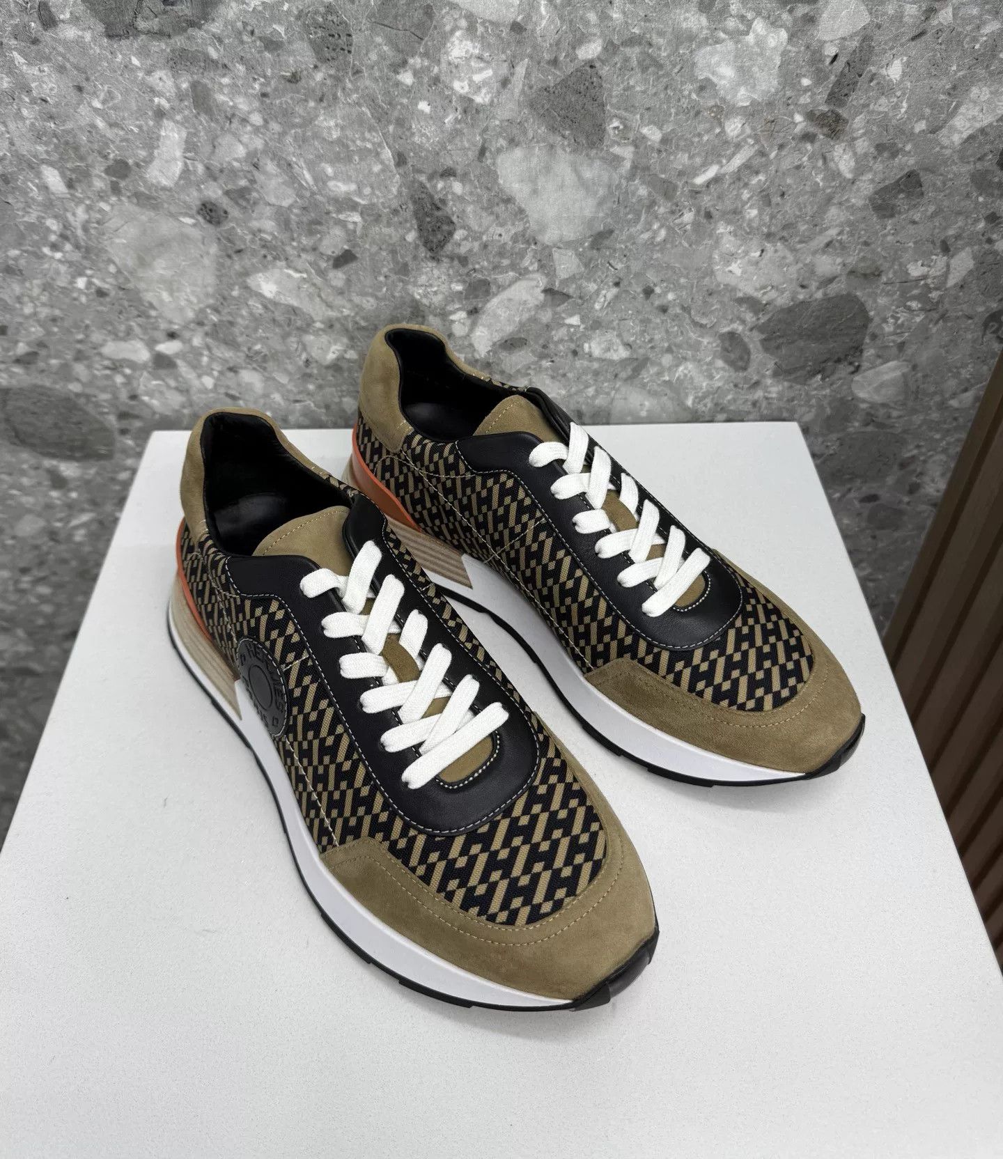 Hermes Hermes 2023 SS Logo Casual Shoes Size US 9 / EU 42 - 5 Thumbnail