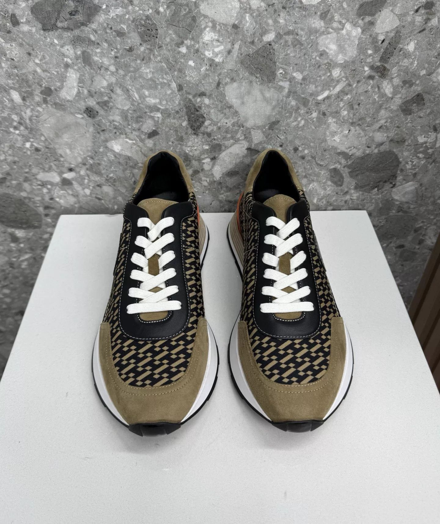 Hermes Hermes 2023 SS Logo Casual Shoes Size US 9 / EU 42 - 2 Thumbnail