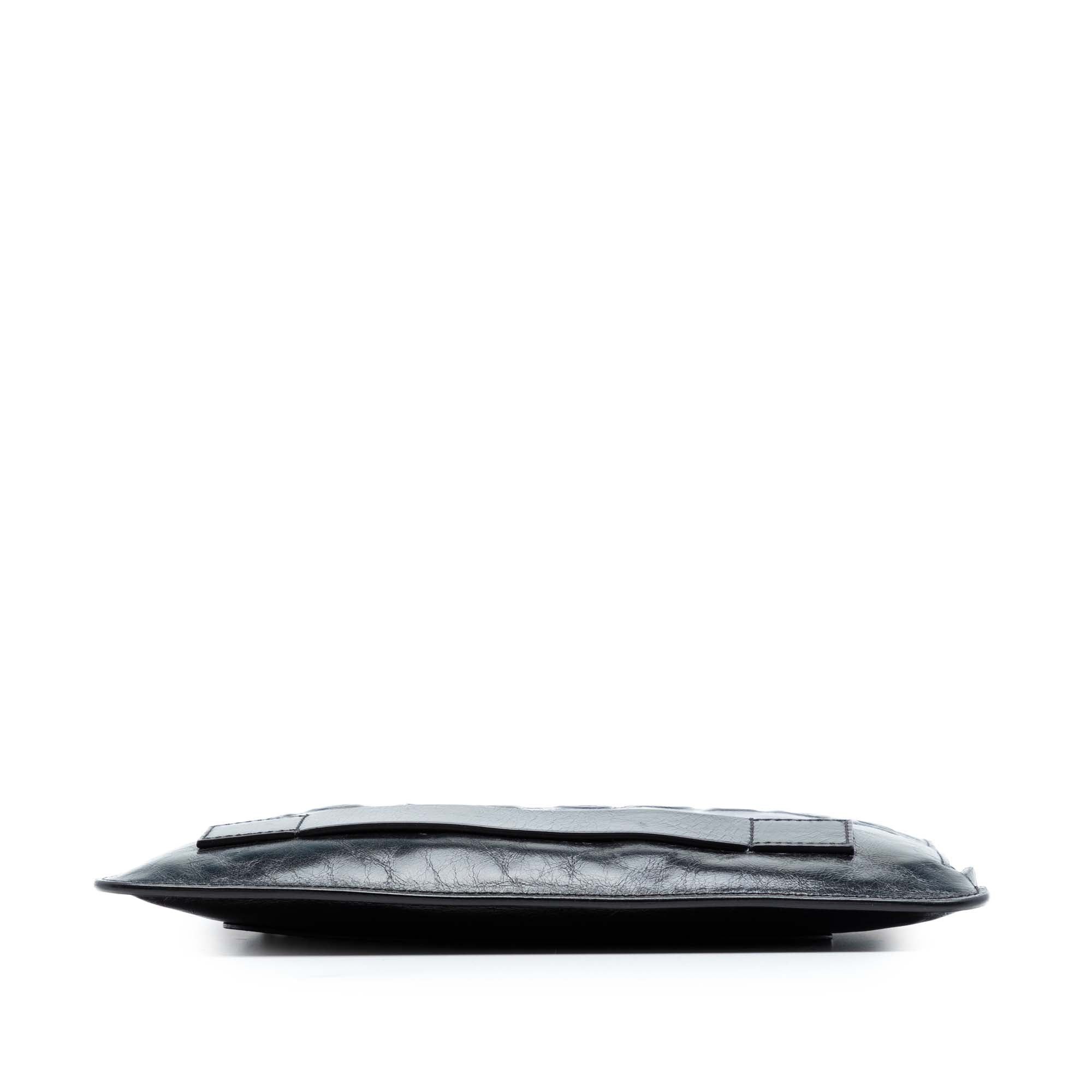 Chanel Distressed Calfskin Je Ne Suis Pas En Solde Clutch Size ONE SIZE - 3 Thumbnail