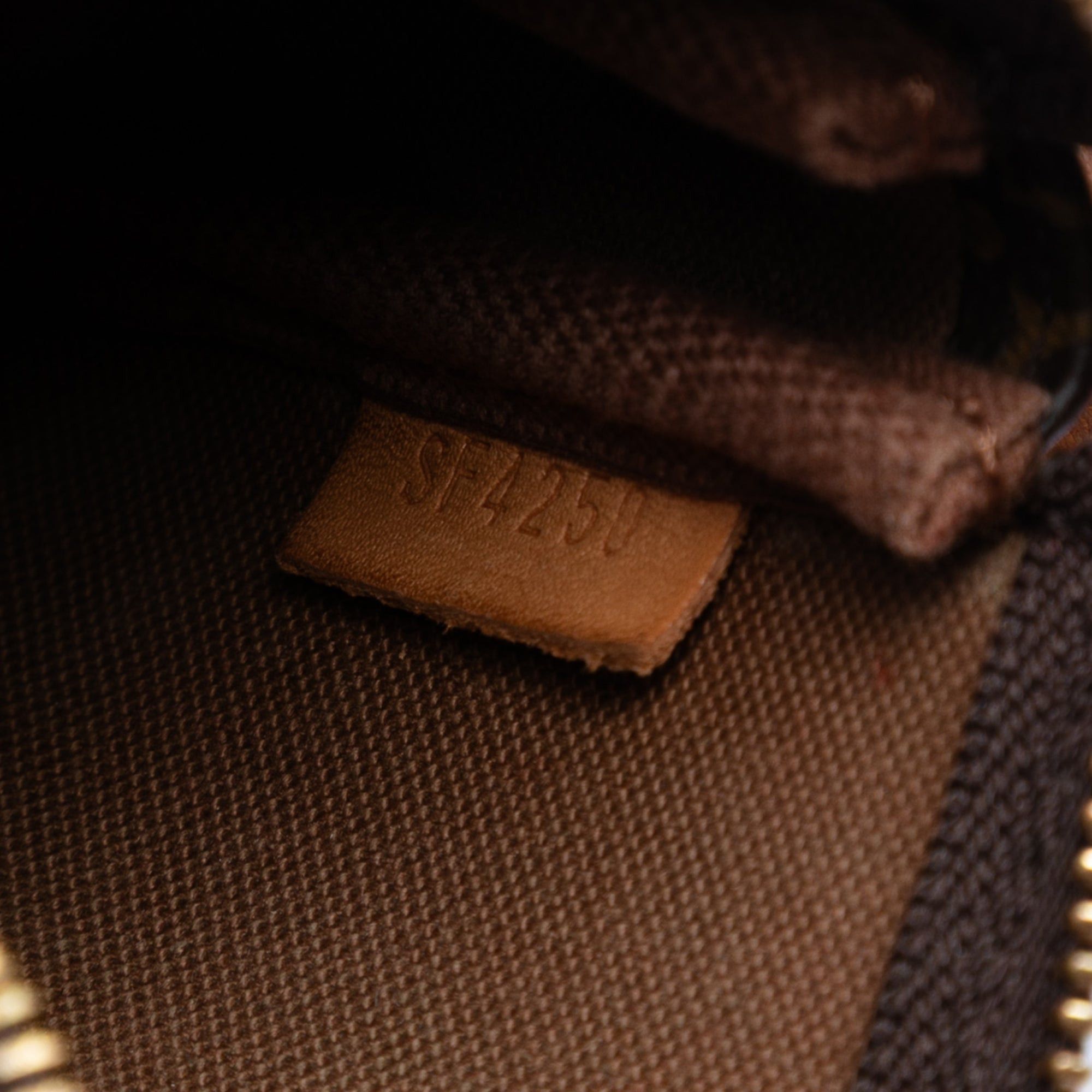 Louis Vuitton Monogram Mini Pochette Accessoires Size ONE SIZE - 6 Thumbnail