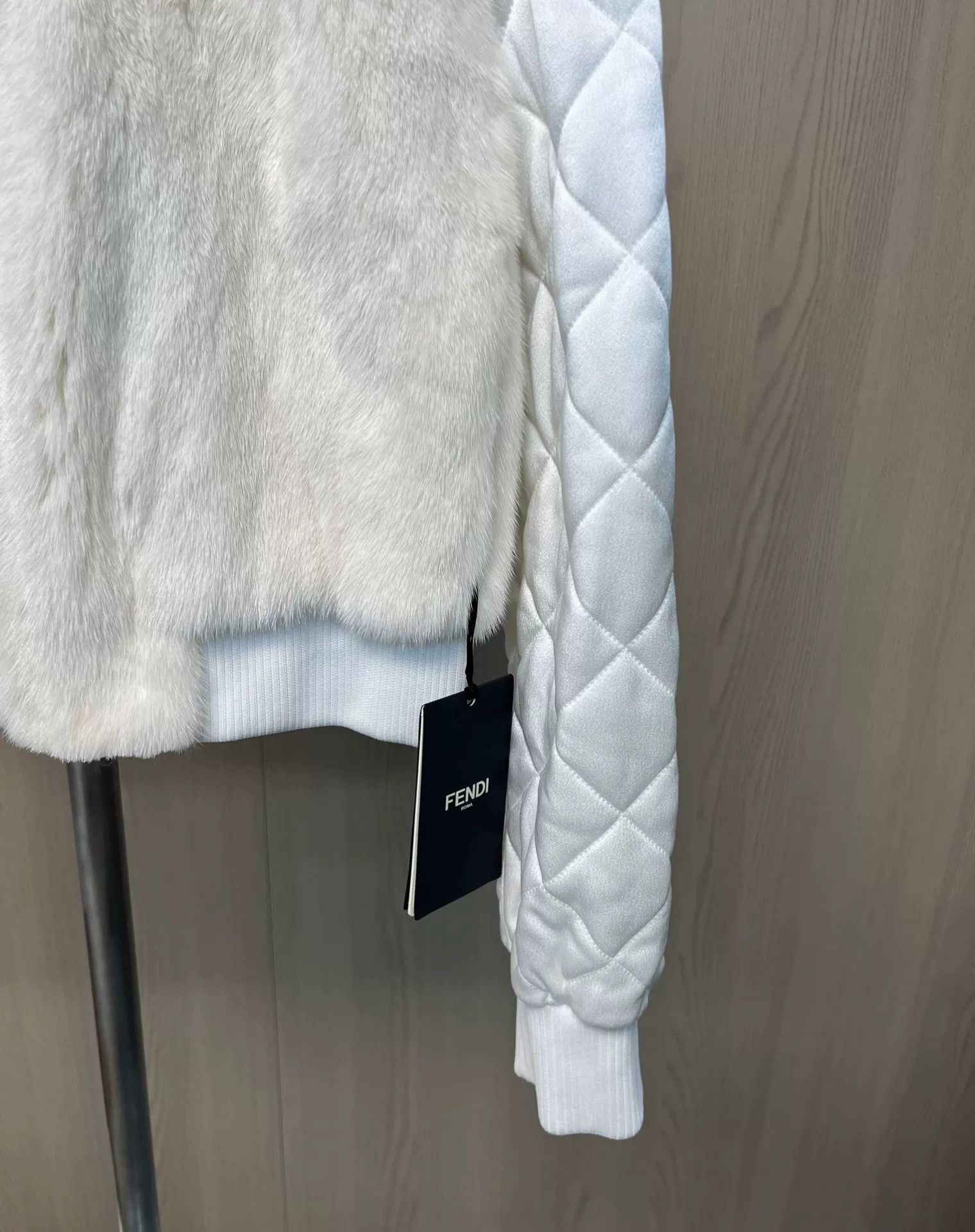 Fendi Fendi Mink Fur Short Coat Size US XXS / EU 40 - 2 Thumbnail