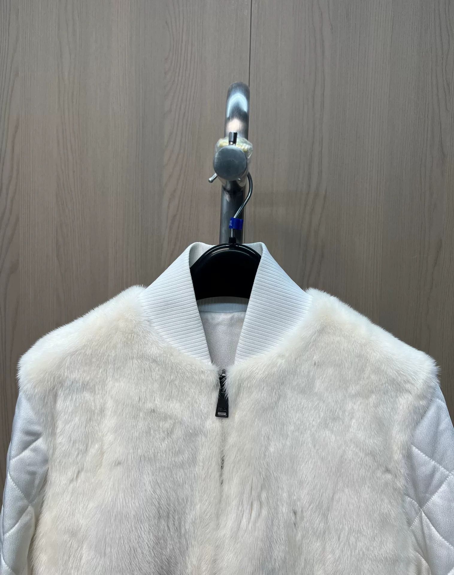 Fendi Fendi Mink Fur Short Coat Size US XXS / EU 40 - 3 Thumbnail