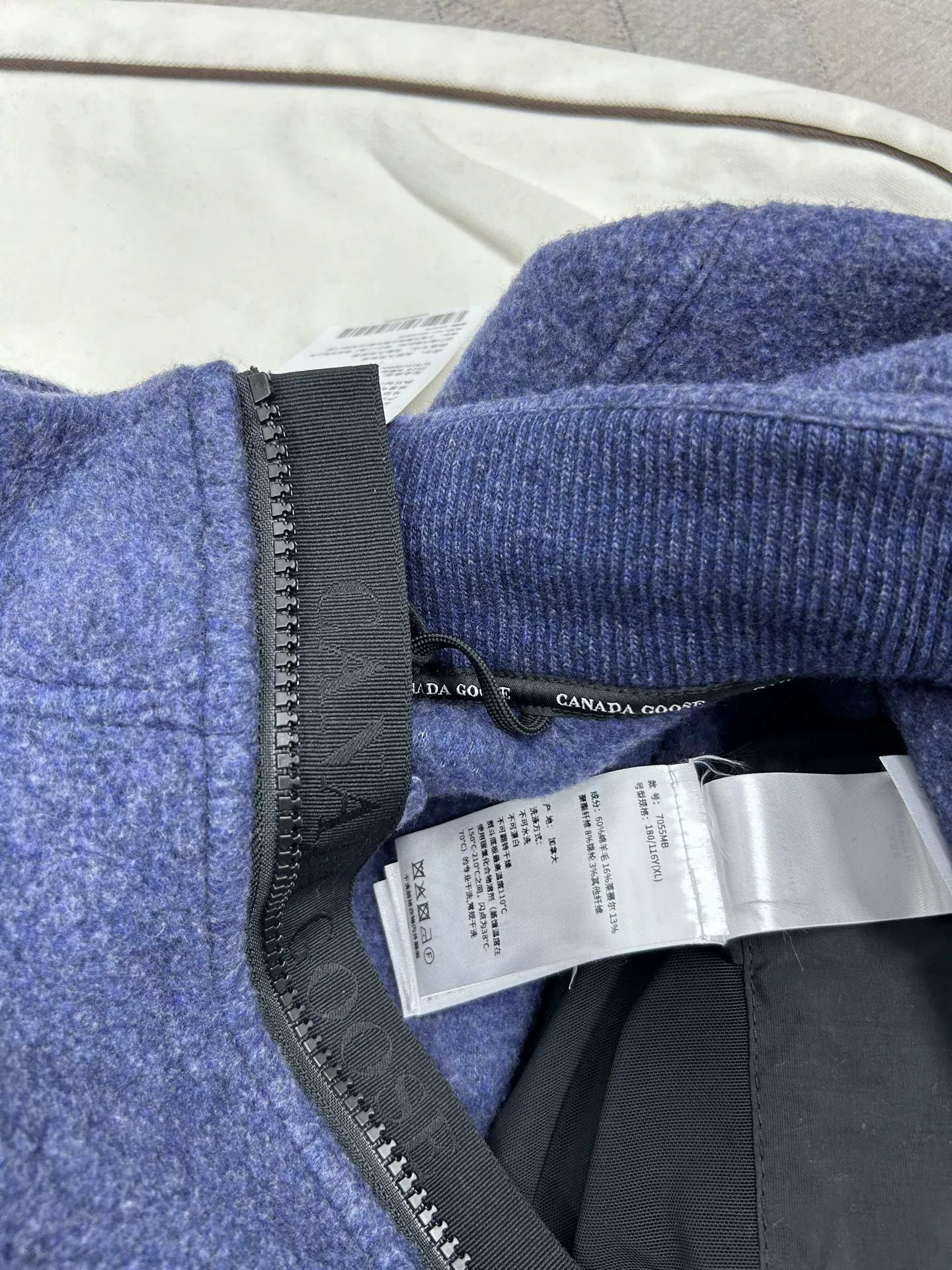 Canada Goose Canada Goose Outdoor Shearling Jacket Size US XL / EU 56 / 4 - 6 Thumbnail