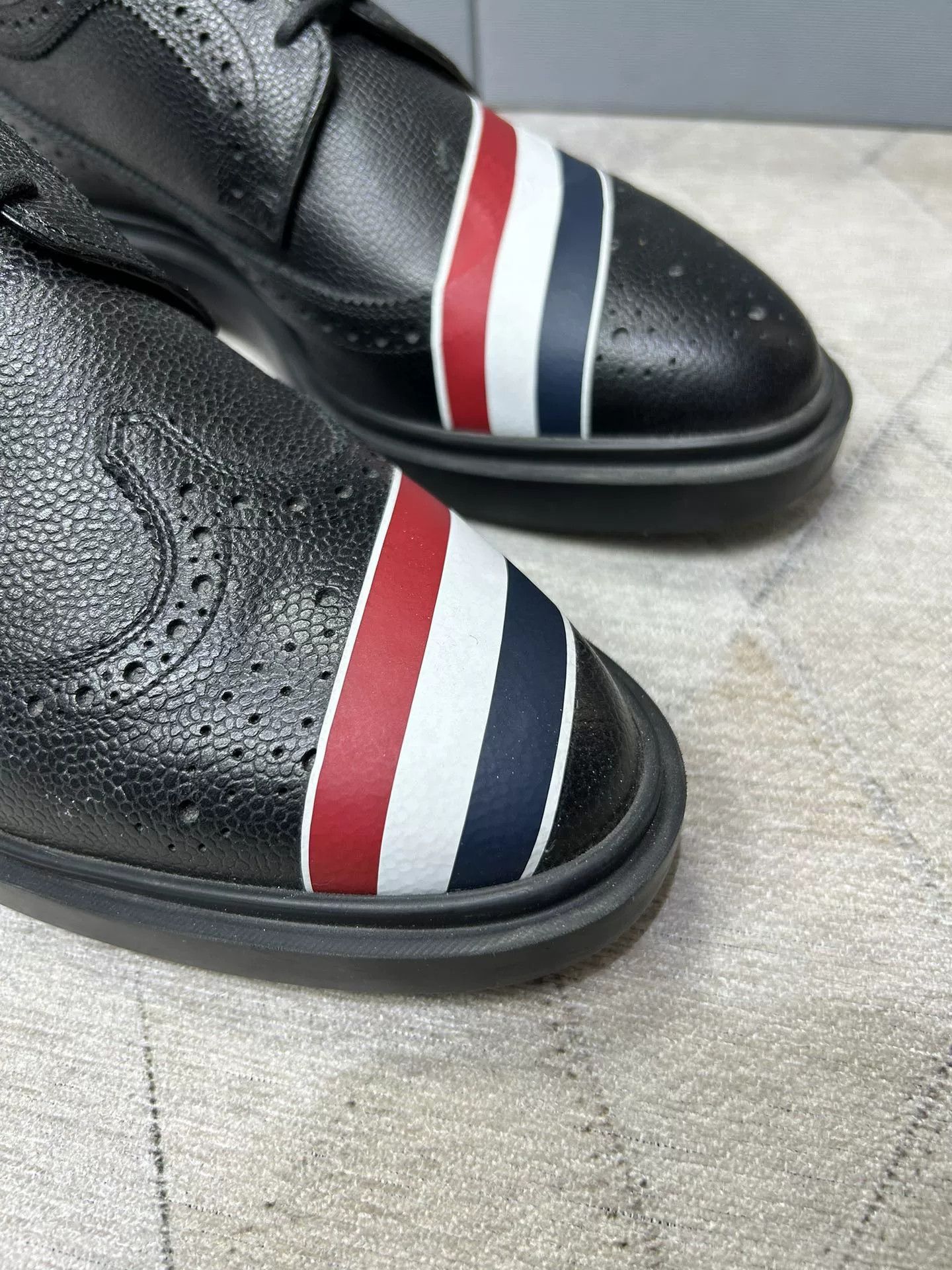 Thom Browne Thom Browne Three-Stripe Brogue Shoes Size US 9 / EU 42 - 3 Thumbnail