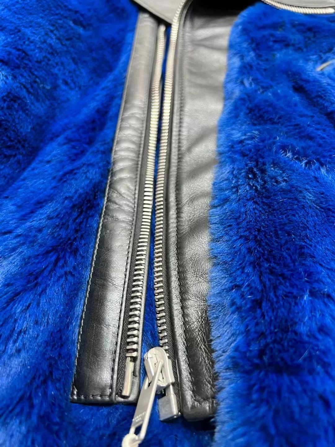Givenchy Givenchy New Eco-Fur Winter Coat Size US L / EU 52-54 / 3 - 3 Thumbnail