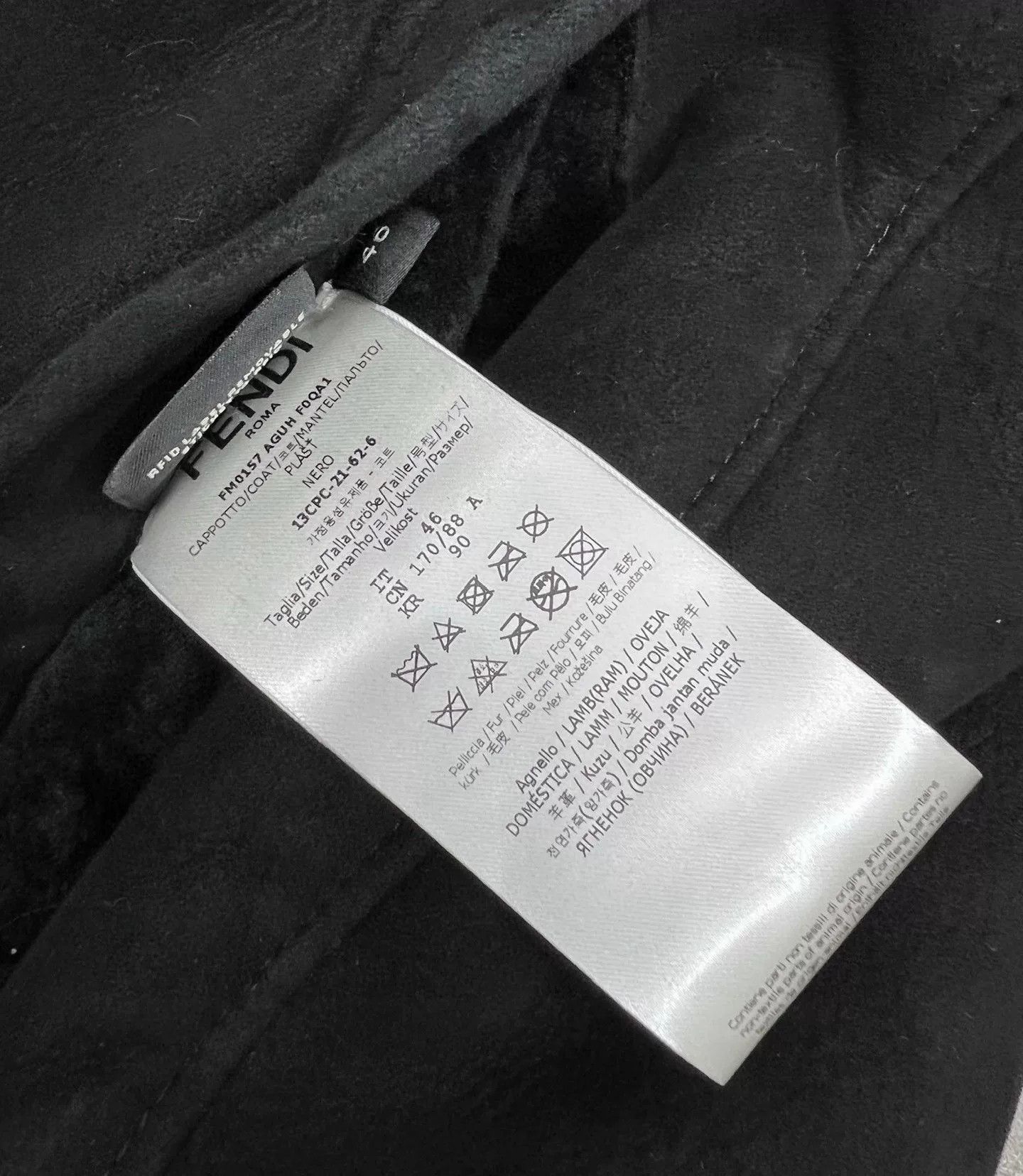 Fendi Fendi 23FW Heavy Fur Coat Size US S / EU 44-46 / 1 - 8 Thumbnail