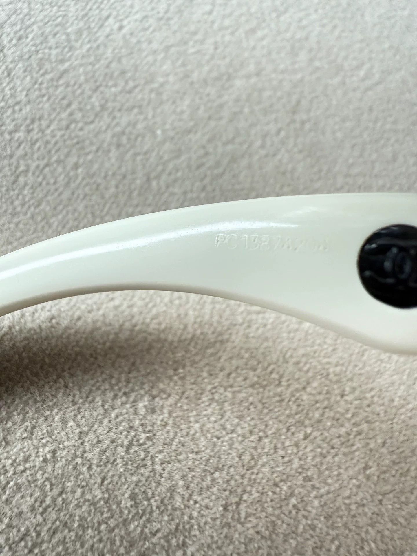 Chanel Chanel Black White Cat Eye Sunglasses Size ONE SIZE - 6 Thumbnail