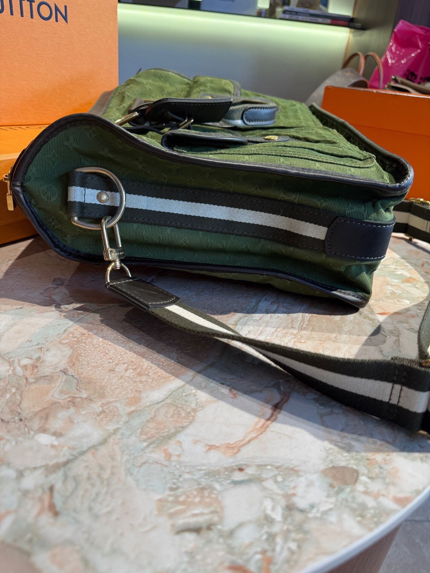 Louis Vuitton LV Green Denim Crossbody Bag Size ONE SIZE - 4 Thumbnail