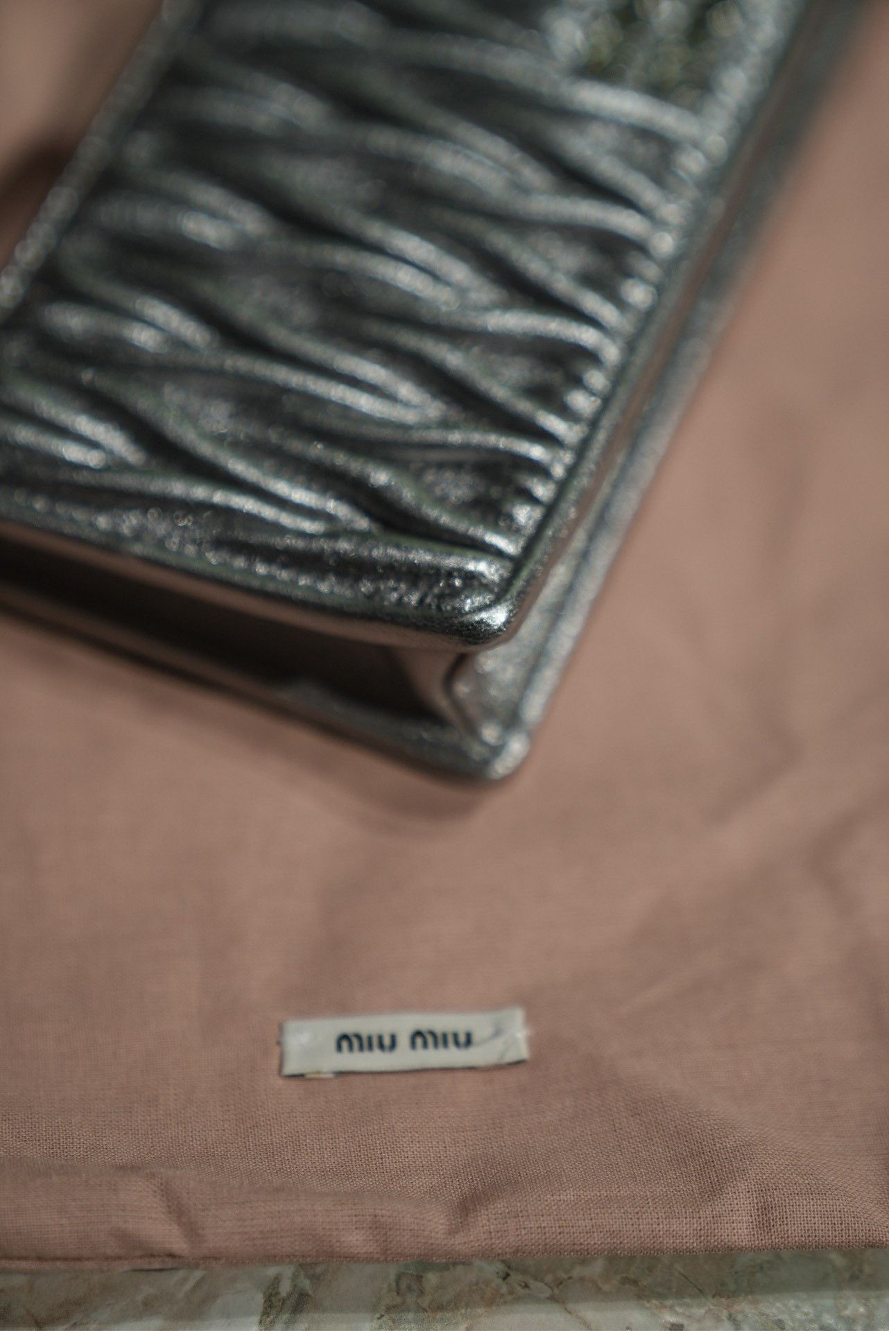 Miu Miu Miu Miu Pleated Leather Silver Clutch Size ONE SIZE - 4 Thumbnail