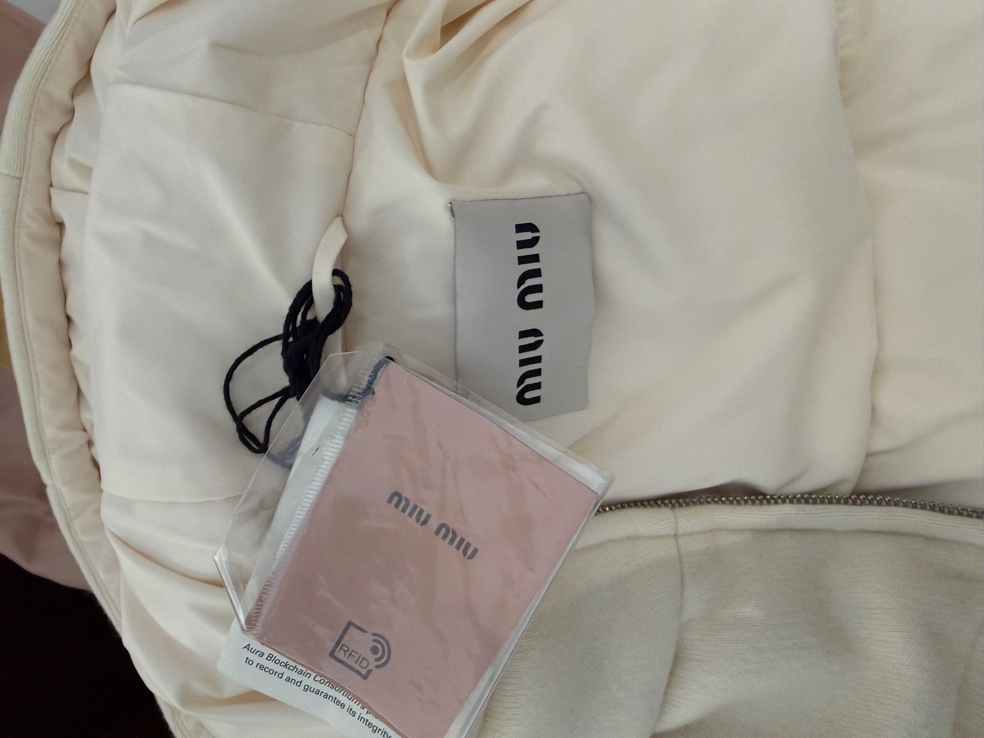 Miu Miu Miumiu Letter Colorblock Hooded Down Jacket Size S / US 4 / IT 40 - 4 Thumbnail