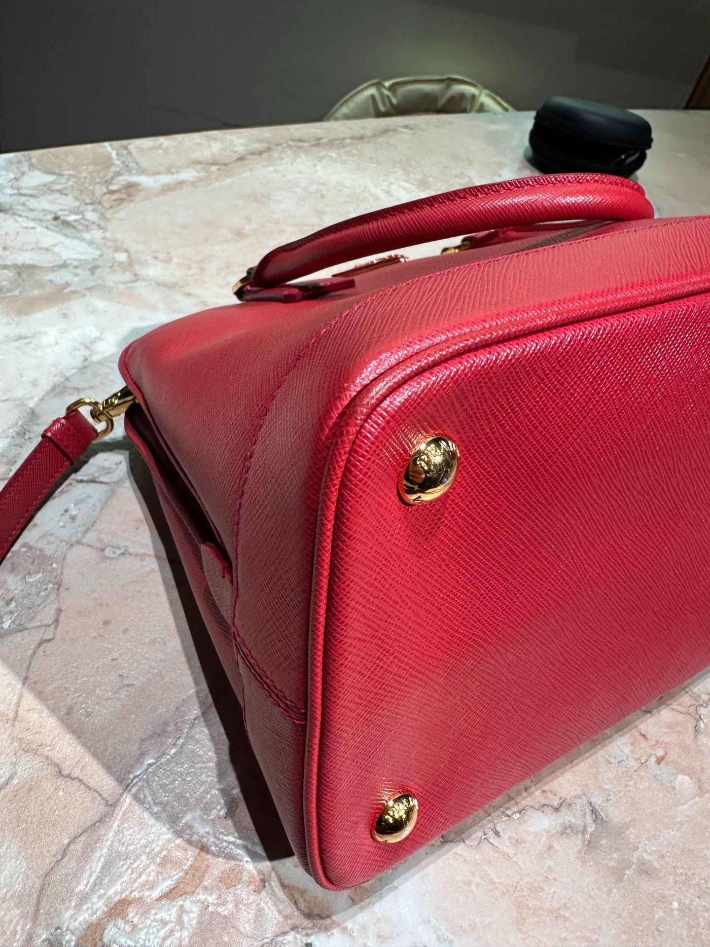 Prada Prada Red Cross-Grain Cowhide Bag Size ONE SIZE - 6 Thumbnail