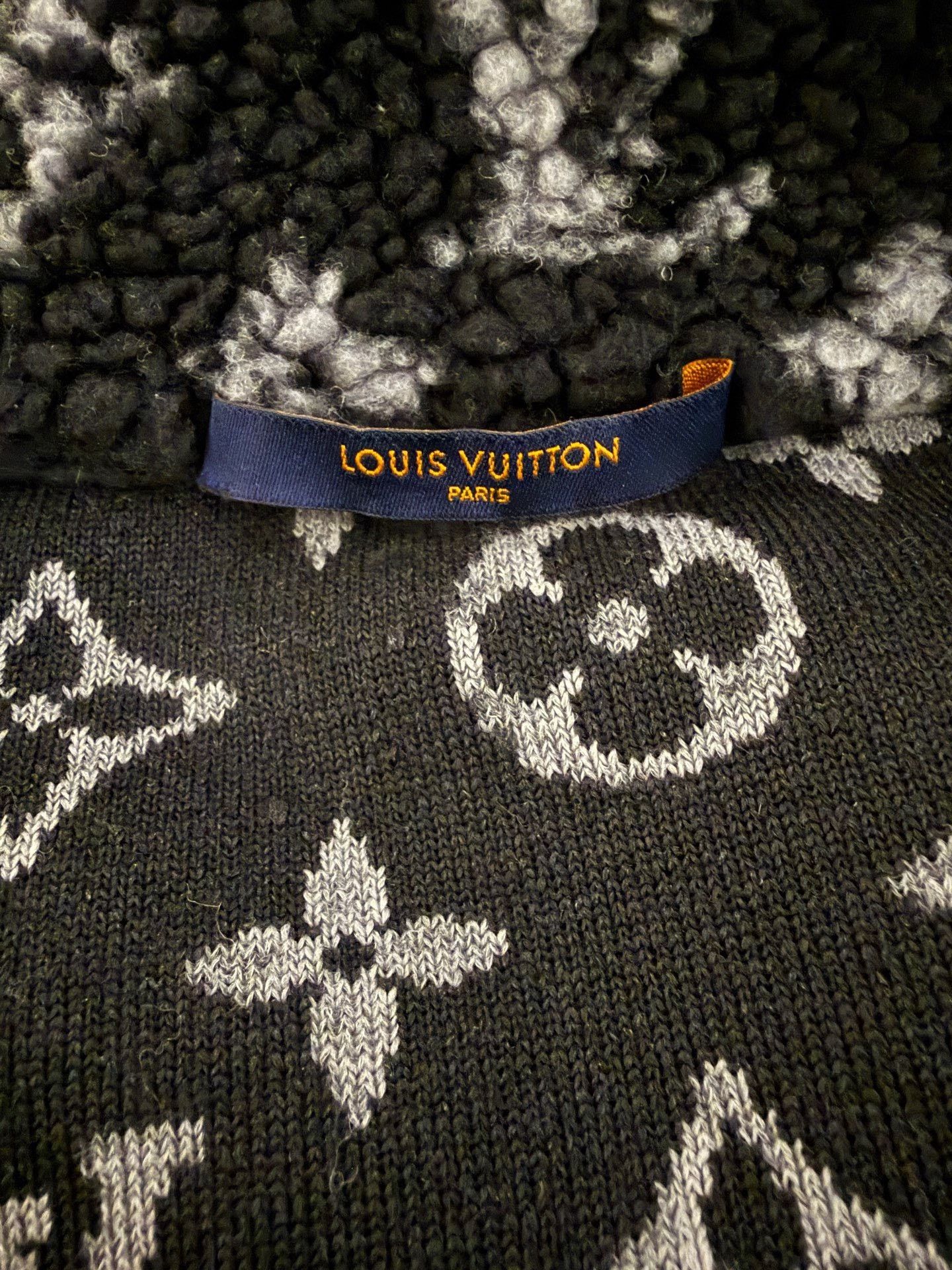 Louis Vuitton LV Black Teddy All-Over Logo Coat Size US S / EU 44-46 / 1 - 2 Thumbnail