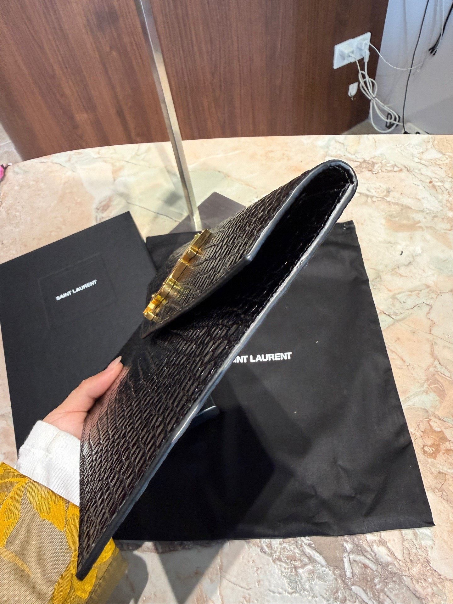 Saint Laurent Paris Saint Laurent Uptown Black Gold Croc Clutch Size ONE SIZE - 5 Thumbnail