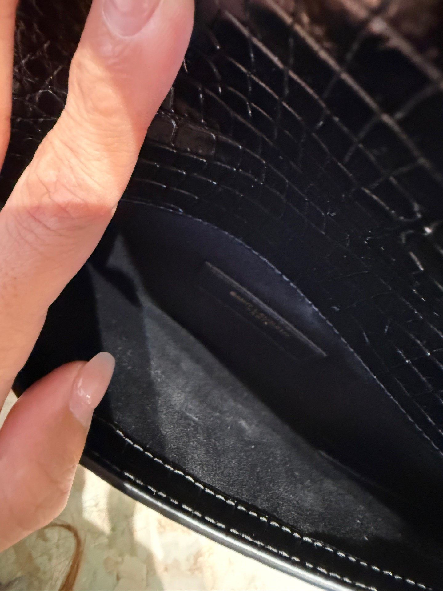Saint Laurent Paris Saint Laurent Uptown Black Gold Croc Clutch Size ONE SIZE - 8 Thumbnail