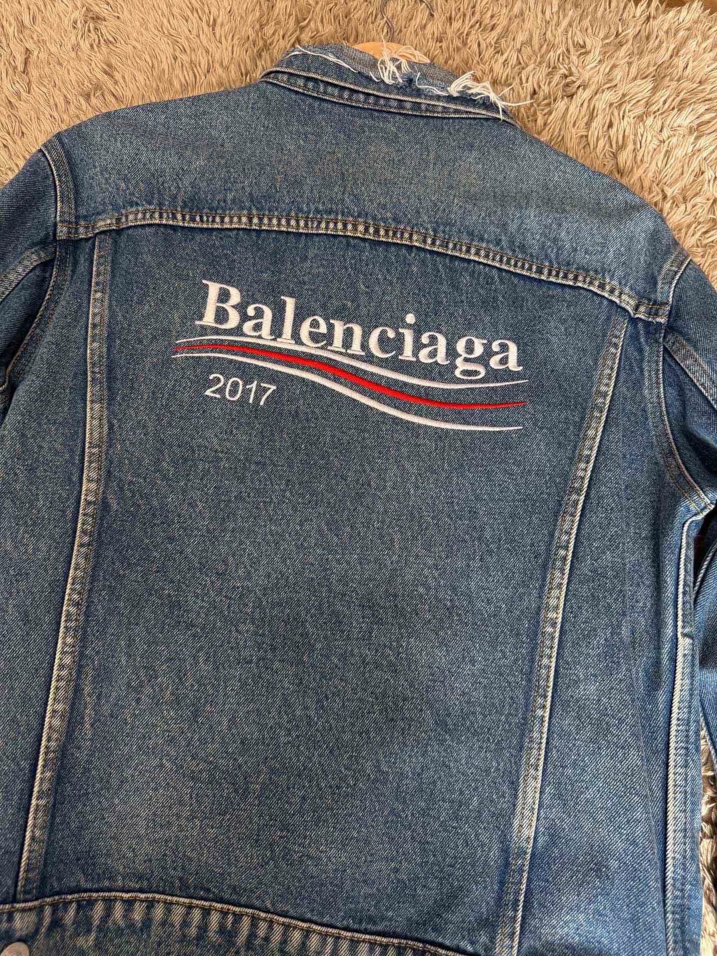 Balenciaga Balenciaga Denim Jacket Size 48 Size US M / EU 48-50 / 2 - 7 Thumbnail