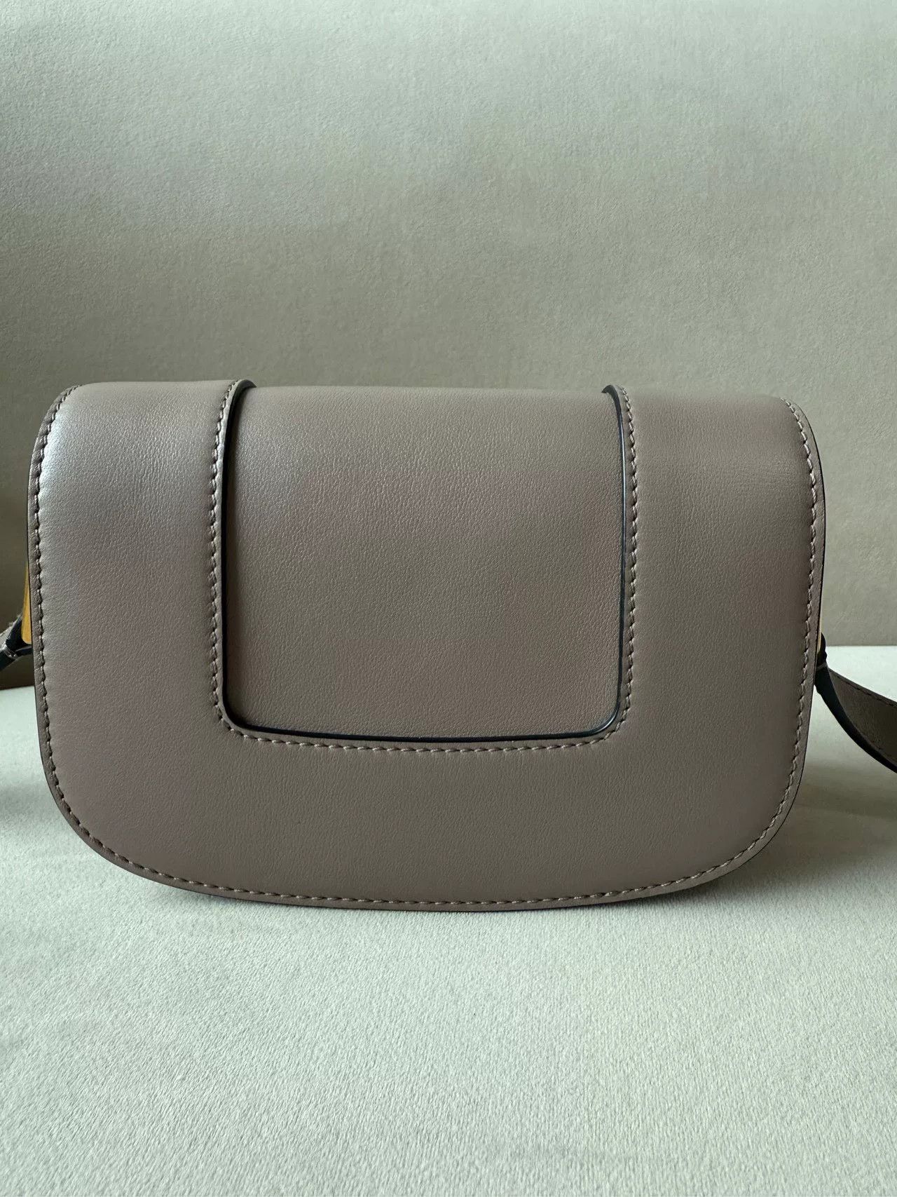 Valentino Valentino Gray Gold Buckle Crossbody Size ONE SIZE - 3 Thumbnail