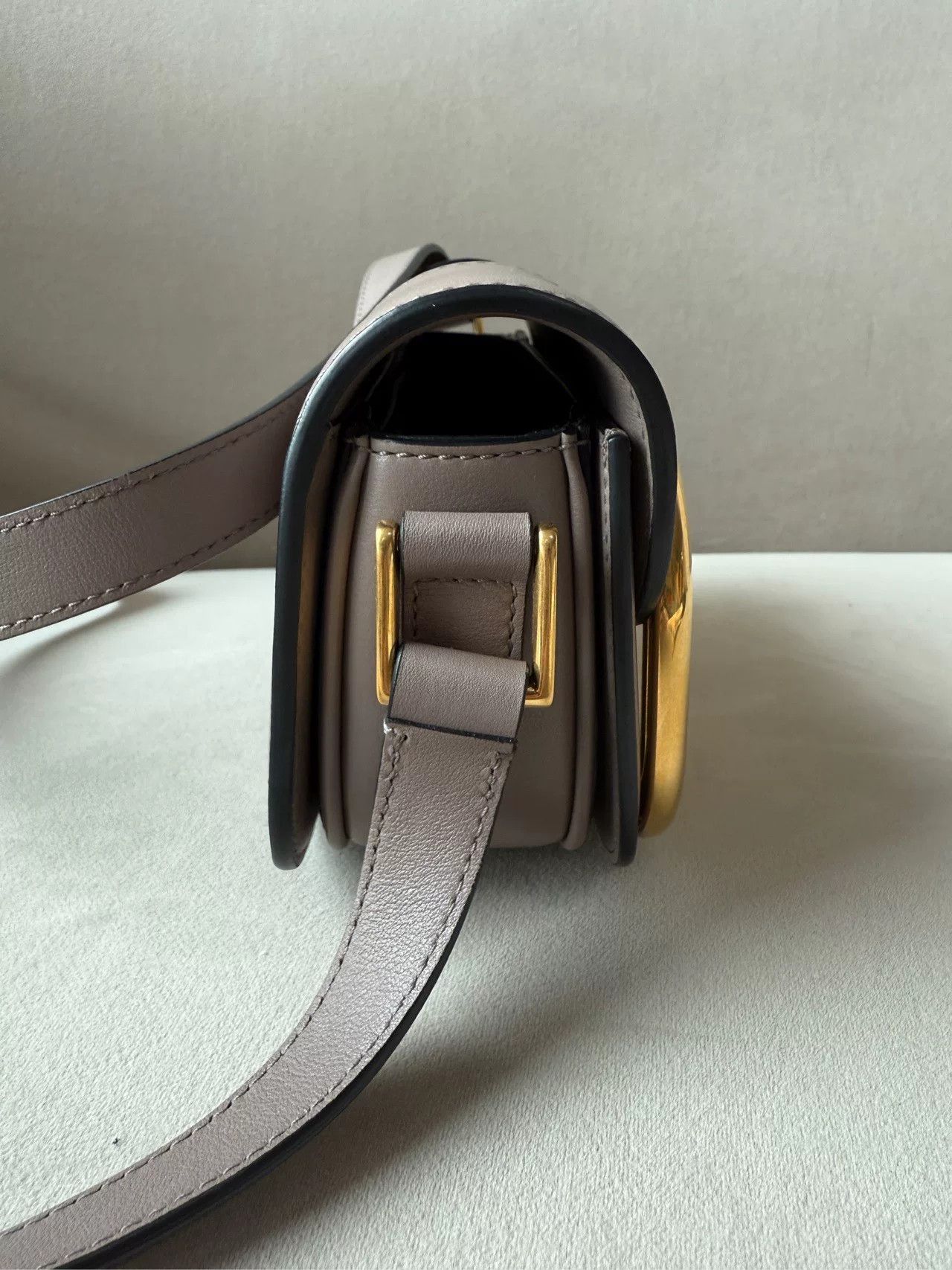 Valentino Valentino Gray Gold Buckle Crossbody Size ONE SIZE - 5 Thumbnail