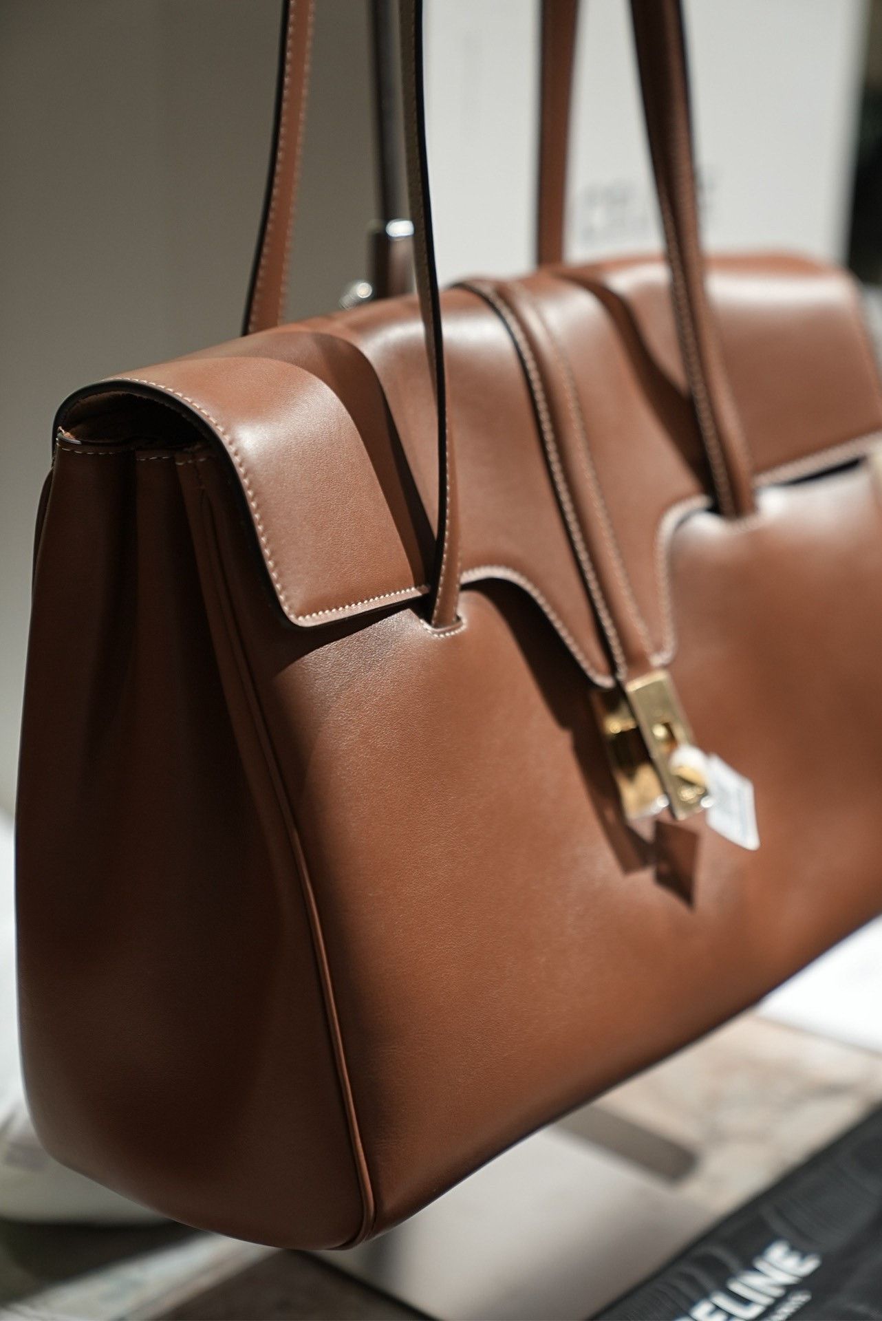 Celine Celine Soft16 Leather Shoulder Bag Size ONE SIZE - 5 Thumbnail
