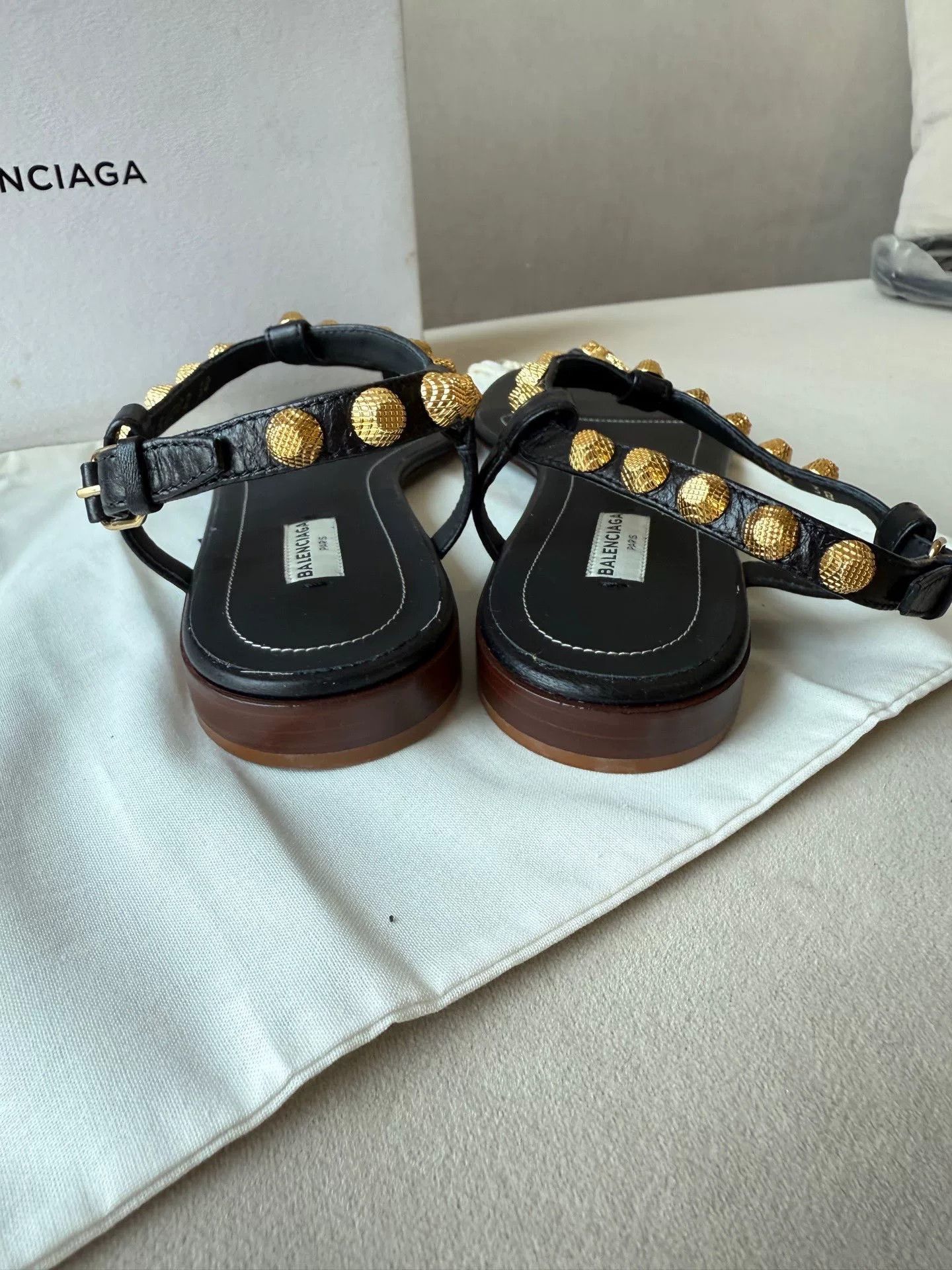 Balenciaga Balenciaga Arena Studded Leather Flat Sandals Size US 7 / IT 37 - 5 Thumbnail