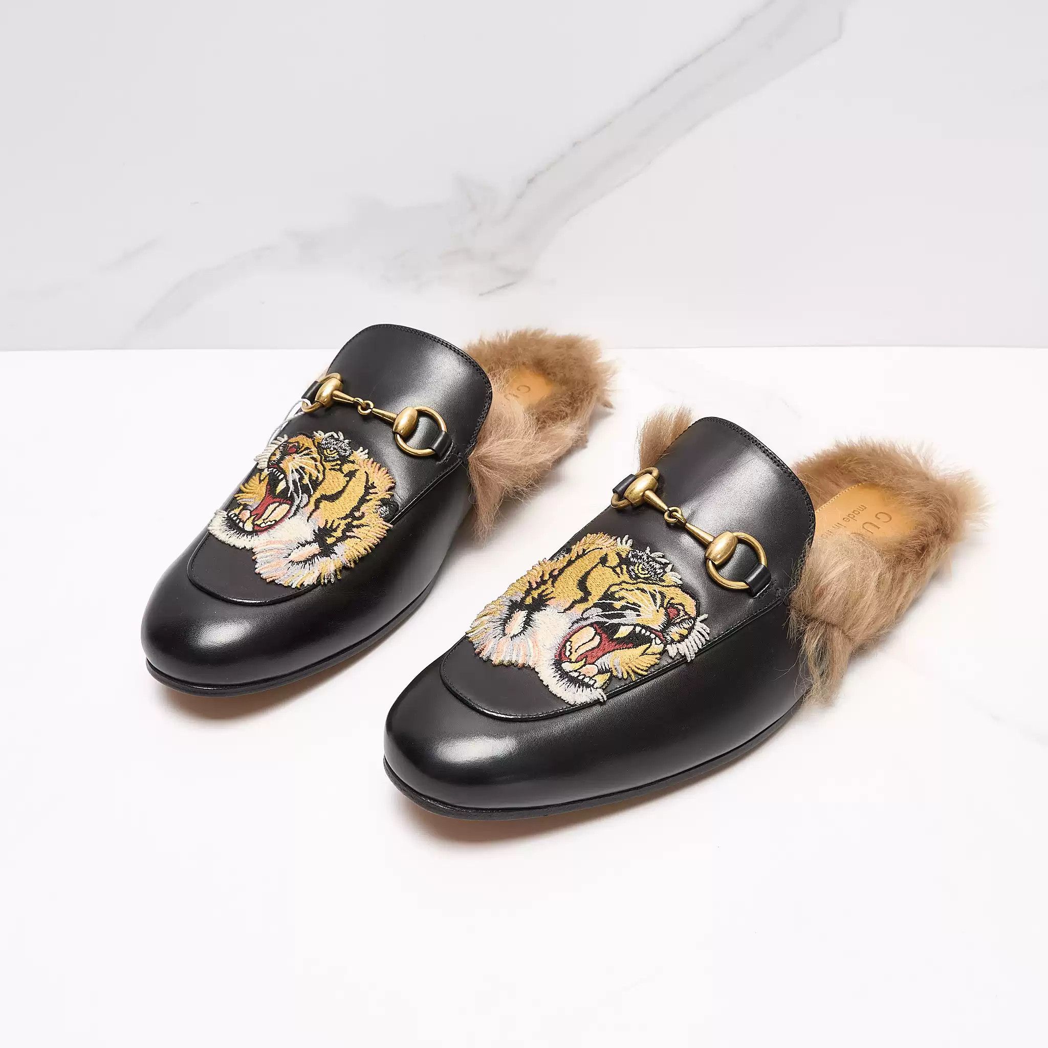 Gucci Gucci Men's Tiger Embroidery Fur Slippers Size US 7 / EU 40 - 2 Thumbnail