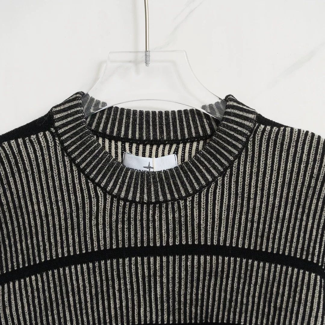 Stone Island Stone Island Men's Logo Stripe Knit Size US M / EU 48-50 / 2 - 2 Thumbnail