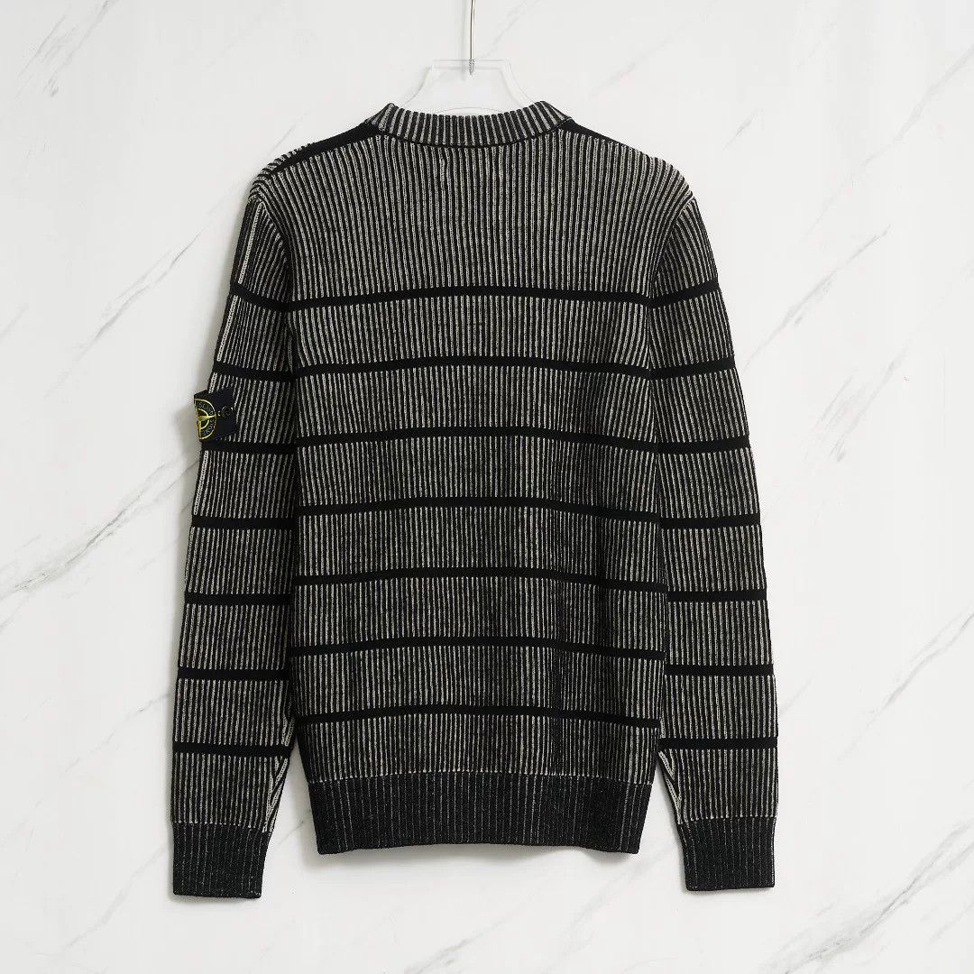 Stone Island Stone Island Men's Logo Stripe Knit Size US M / EU 48-50 / 2 - 4 Thumbnail