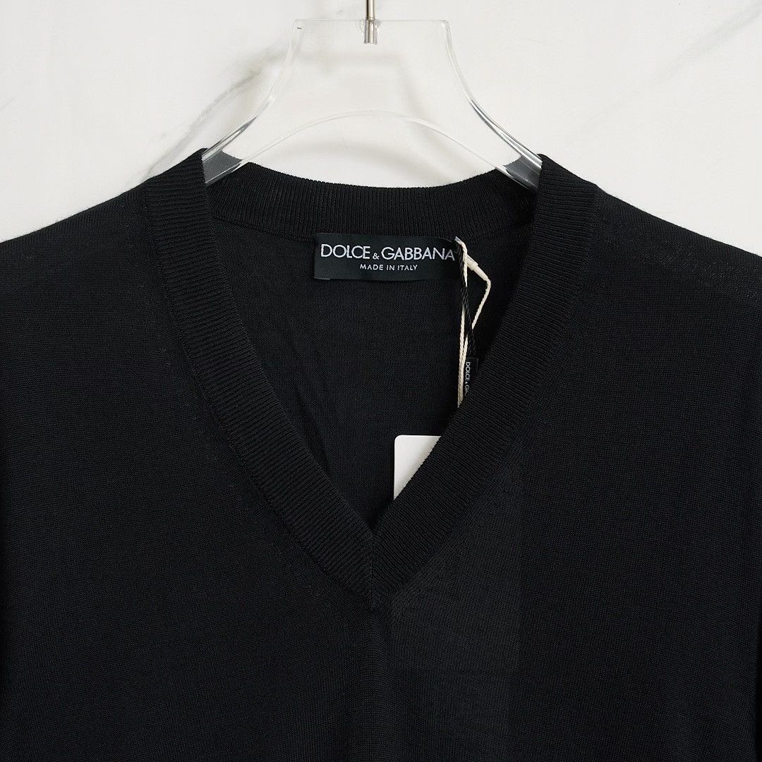 Dolce & Gabbana Dolce&Gabbana Men's Black V-Neck Knit Sweater Size US S / EU 44-46 / 1 - 7 Thumbnail