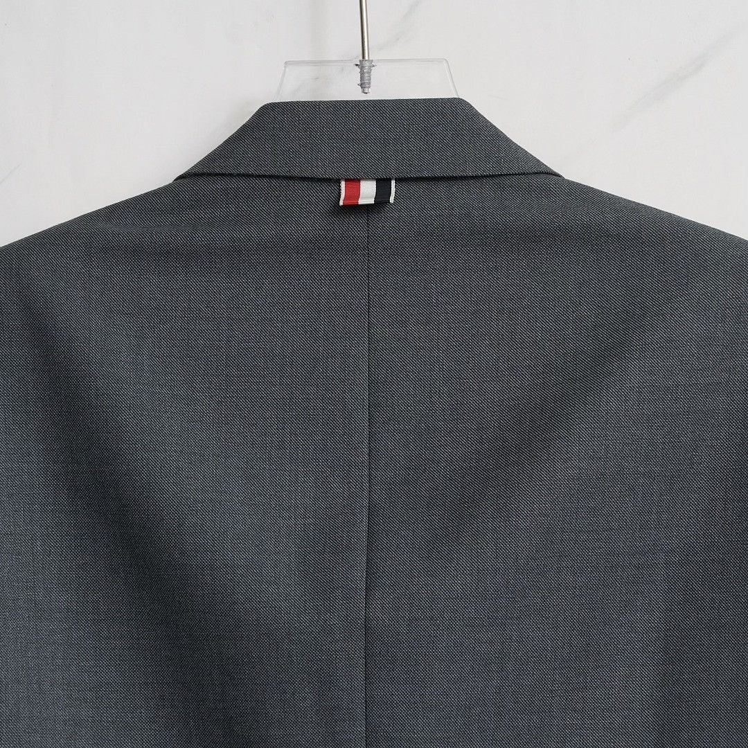 Thom Browne Thom Browne Men's Striped Ribbon Suit Size US M / EU 48-50 / 2 - 9 Thumbnail