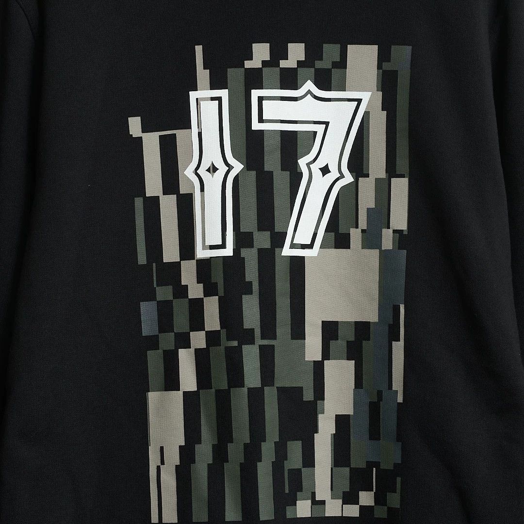 Givenchy Givenchy Men's Digital Pattern Crewneck Sweatshirt Size US M / EU 48-50 / 2 - 3 Thumbnail
