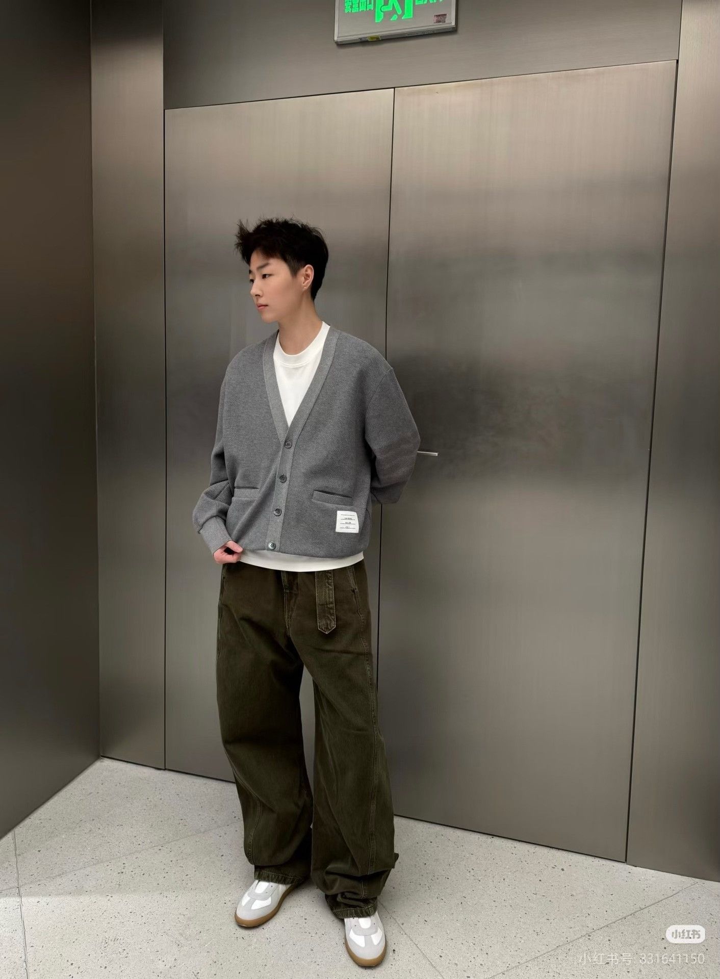 Thom Browne Thom Browne Men's Classic Stripe Knit Cardigan Size US L / EU 52-54 / 3 - 9 Thumbnail