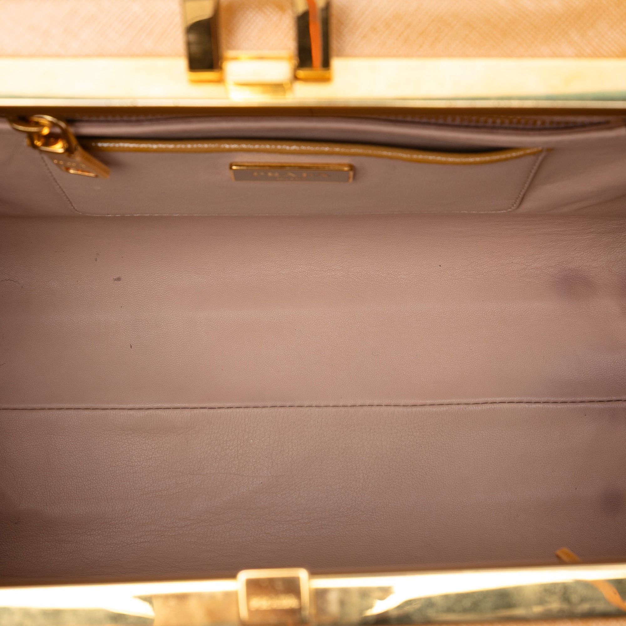 Prada Saffiano Vernice Pyramid Frame Handbag Size ONE SIZE - 4 Thumbnail