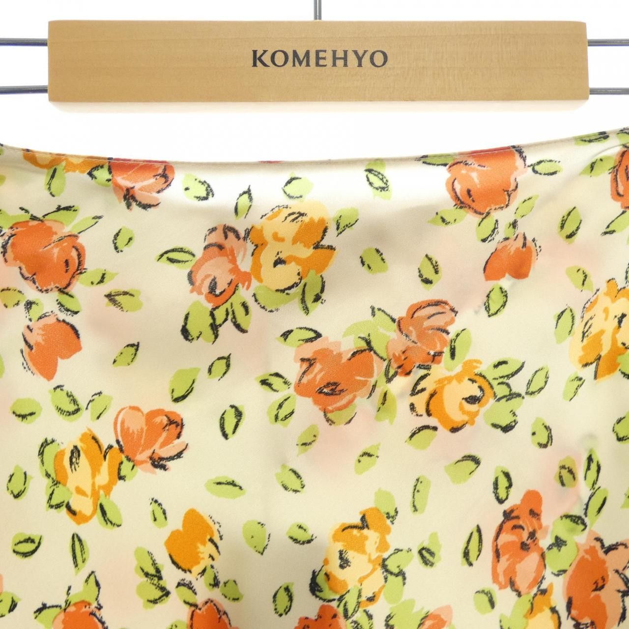 Marni Marni Marni GOMA0501A1USCU50 Skirt Others Skirts GOMA0501A1USCU50 DUTY FREE for USA Size ONE SIZE - 5 Thumbnail