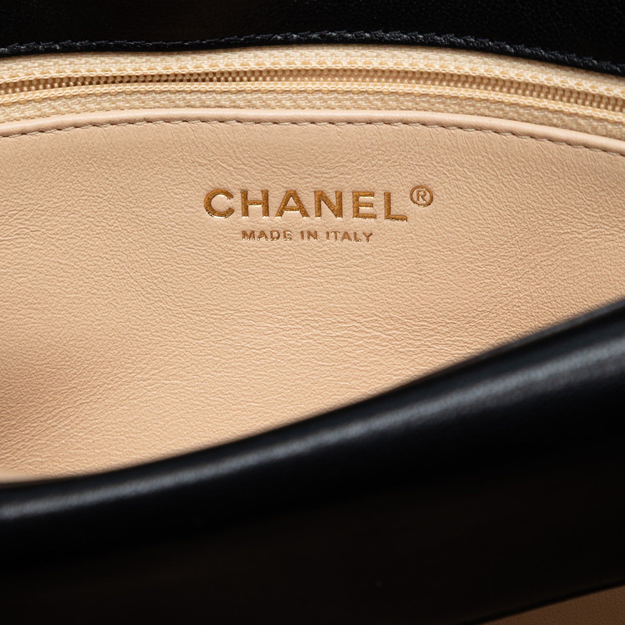 Chanel Chevron Sheepskin Subtle Clutch Size ONE SIZE - 5 Thumbnail