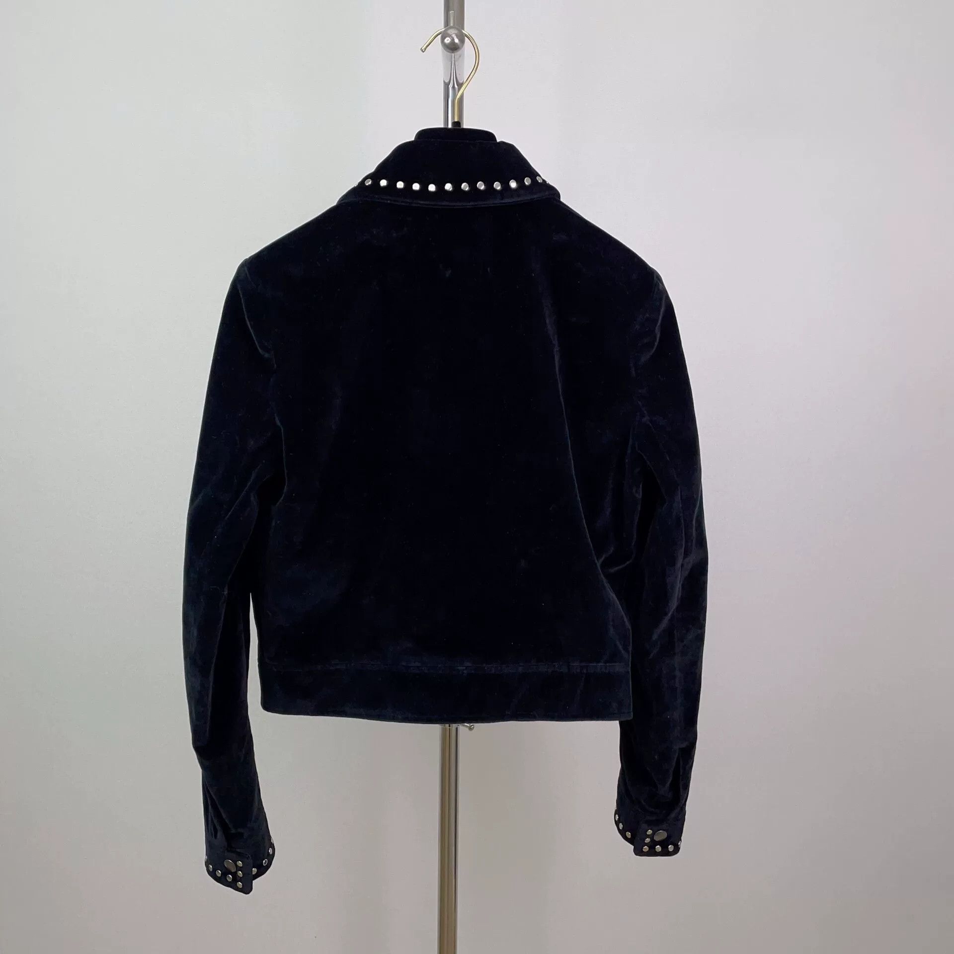 Saint Laurent Paris Saint Laurent Black Velvet Studded Jacket Size M / US 6-8 / IT 42-44 - 2 Thumbnail