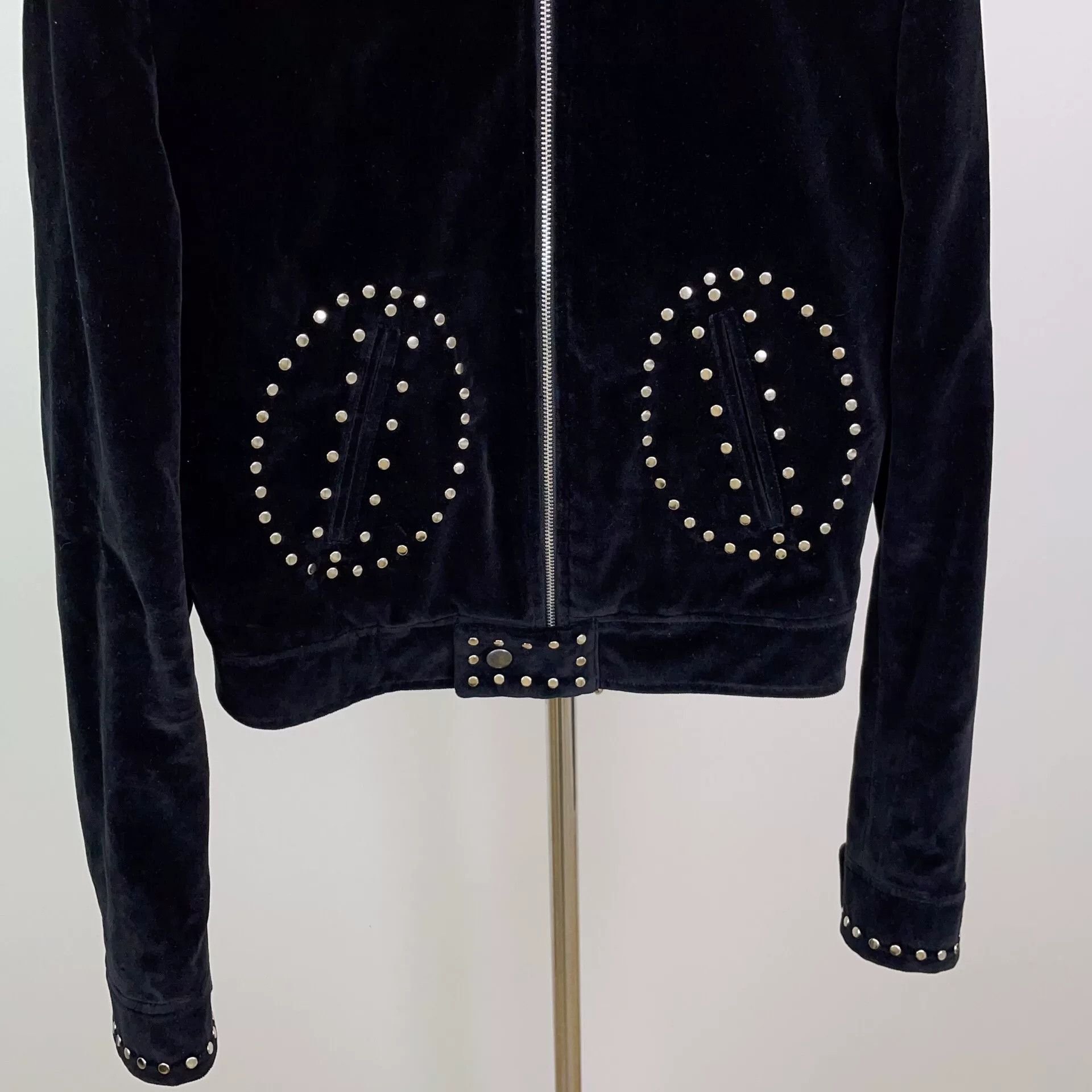 Saint Laurent Paris Saint Laurent Black Velvet Studded Jacket Size M / US 6-8 / IT 42-44 - 4 Thumbnail