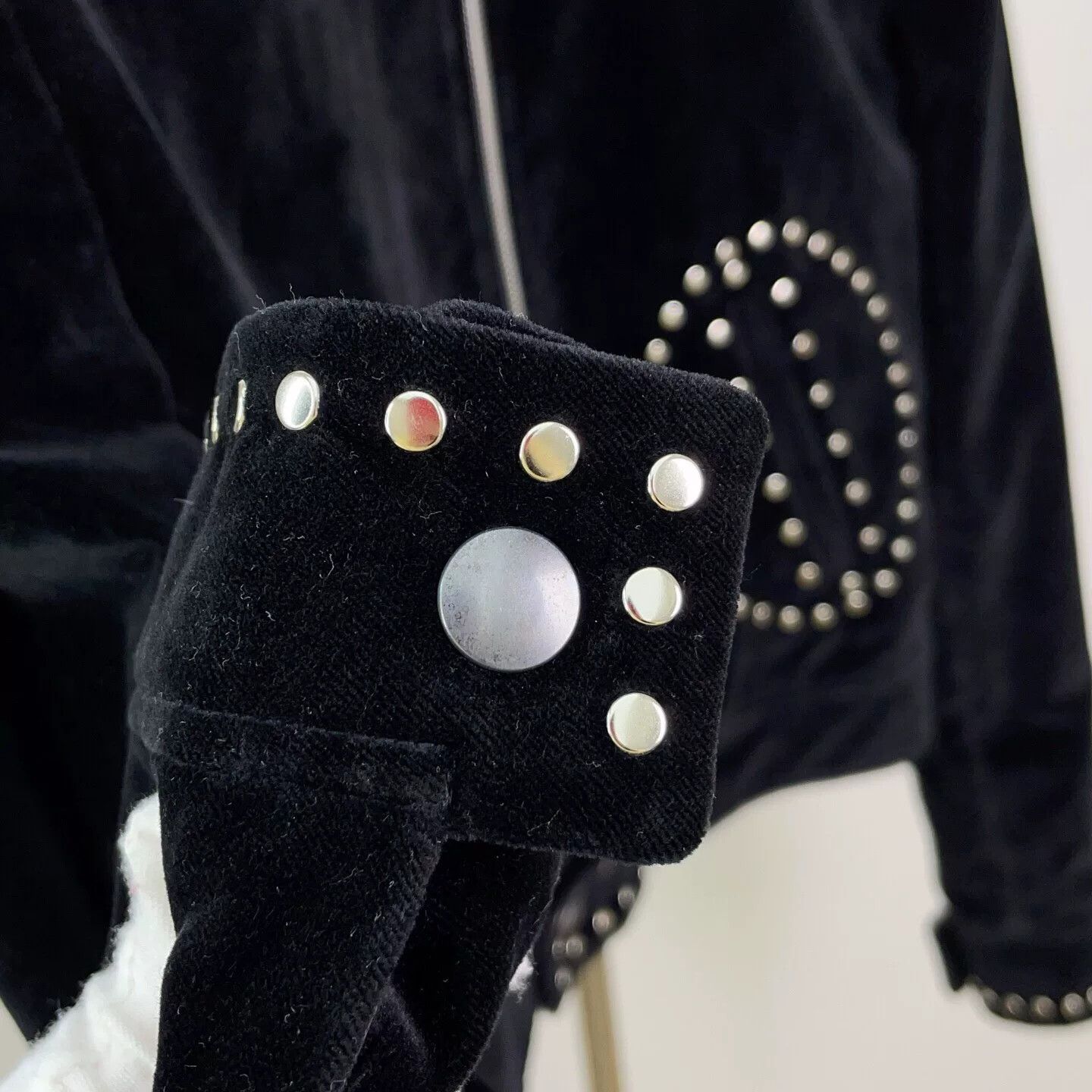 Saint Laurent Paris Saint Laurent Black Velvet Studded Jacket Size M / US 6-8 / IT 42-44 - 6 Thumbnail