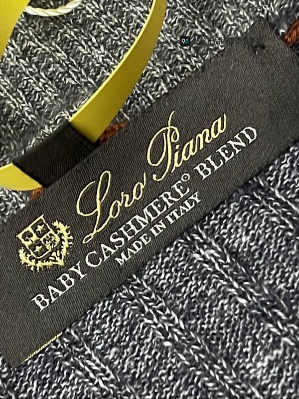 Loro Piana Loro Piana Men's Solid Cable-Knit Zip Sweater Size US M / EU 48-50 / 2 - 4 Thumbnail