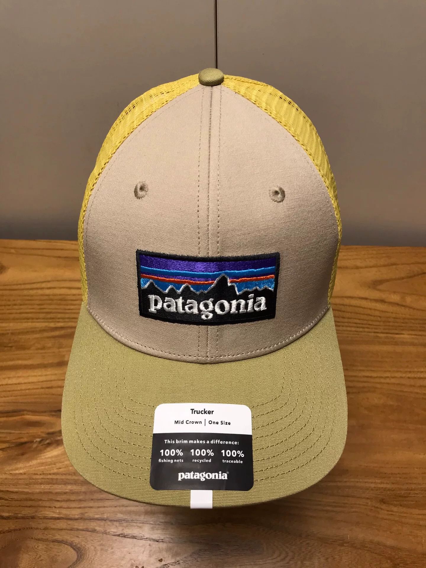 Patagonia Patagonia P-6 Logo Mesh Baseball Cap Size ONE SIZE - 4 Thumbnail