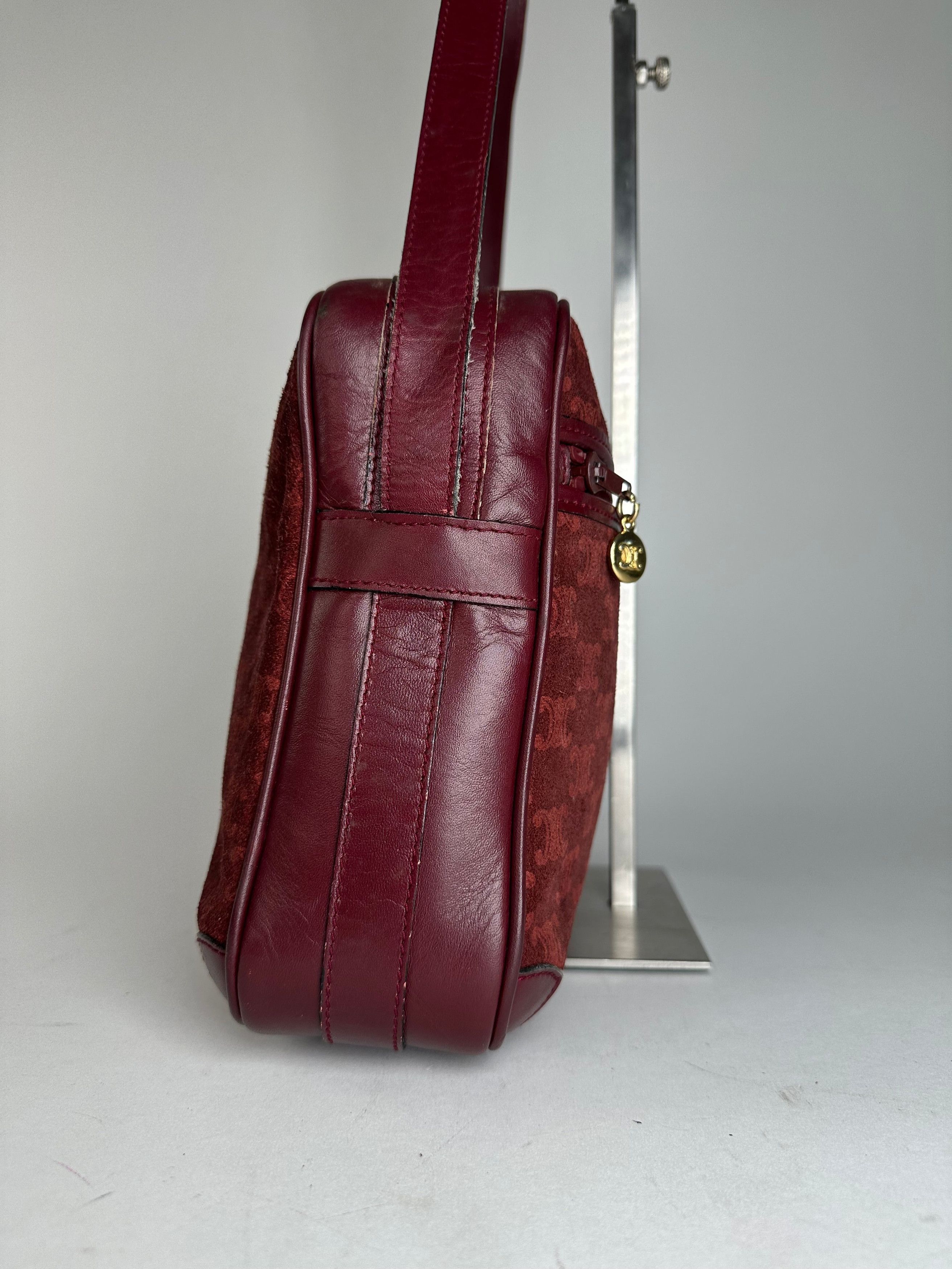 Celine Vintage Paris Triomphe Monogram 70s Suede Shoulder Bag Burgu Size ONE SIZE - 5 Thumbnail