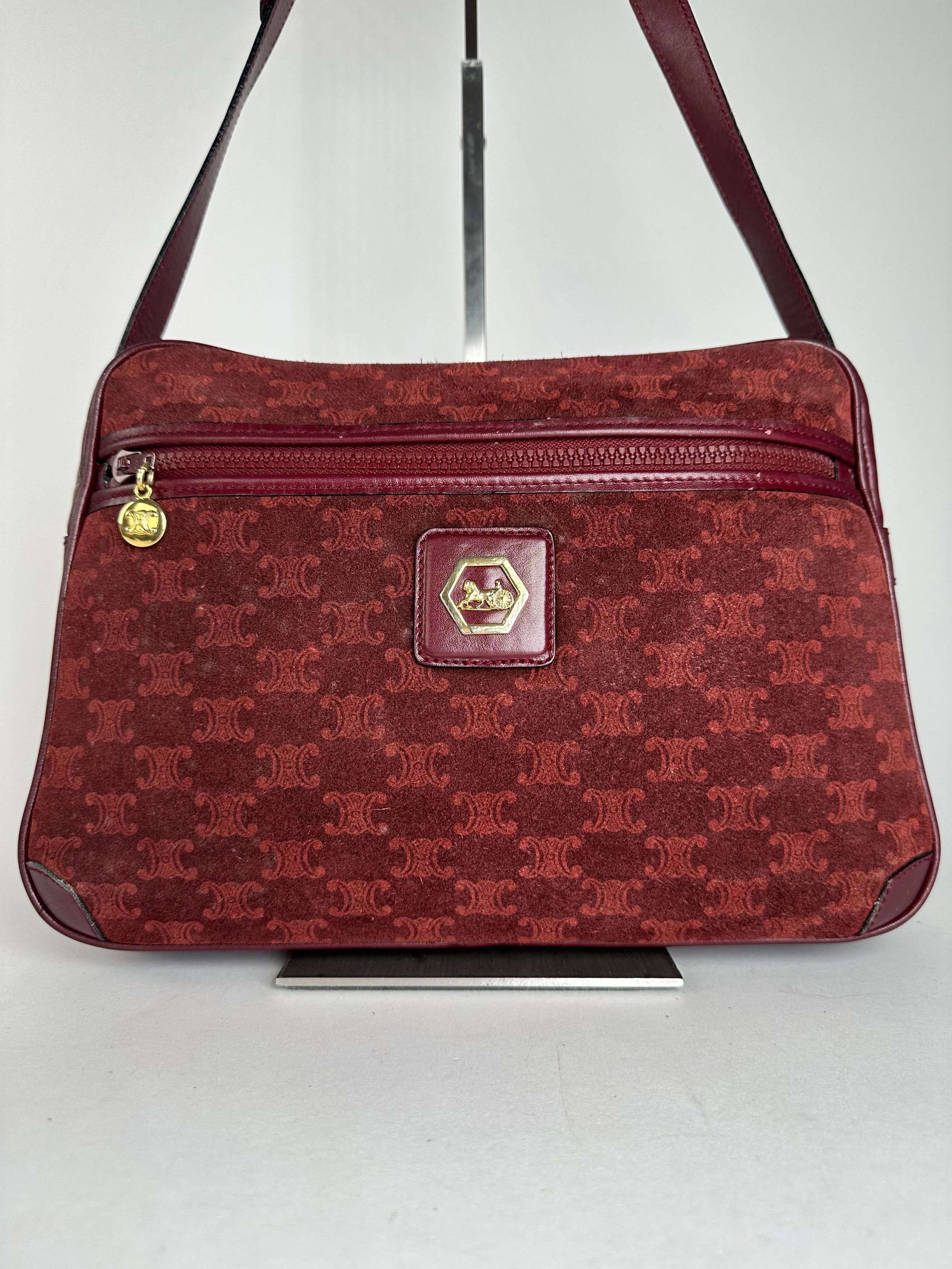Celine Vintage Paris Triomphe Monogram 70s Suede Shoulder Bag Burgu Size ONE SIZE - 12 Thumbnail