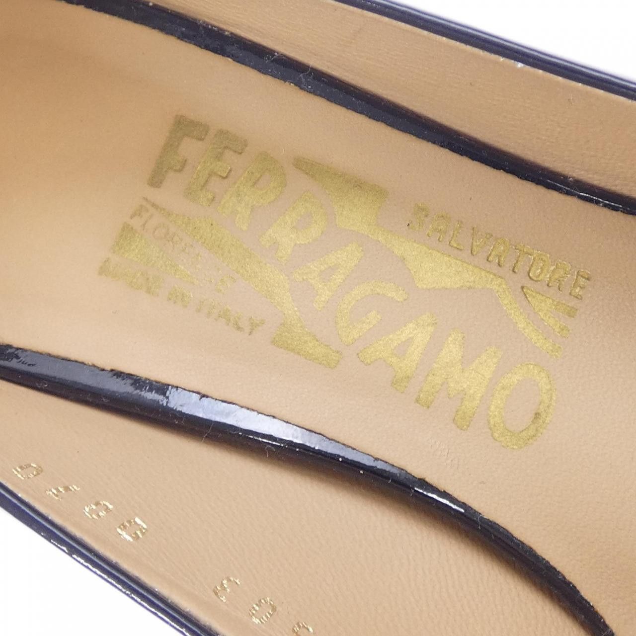 Salvatore Ferragamo Salvatore Ferragamo Salvatore Ferragamo Leather Pumps Leather Shoes DUTY FREE for USA Size ONE SIZE - 6 Thumbnail