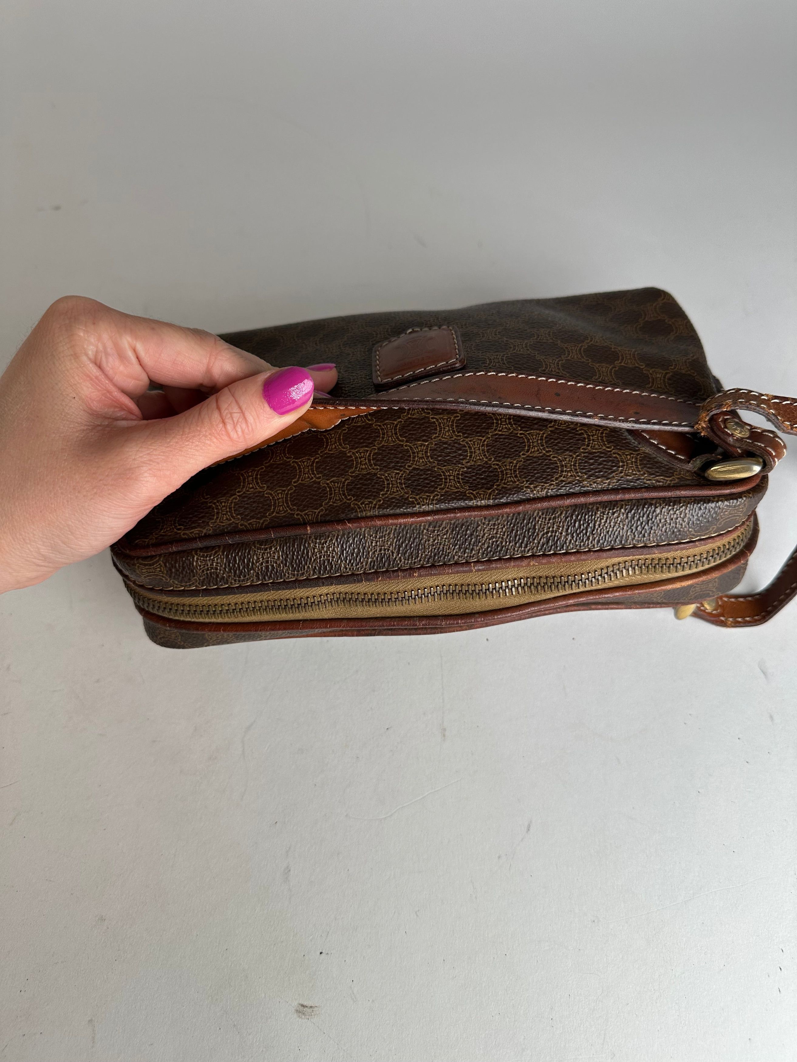 Celine Vintage Paris Triomphe Monogram Leather Clutch Brown Size ONE SIZE - 9 Thumbnail