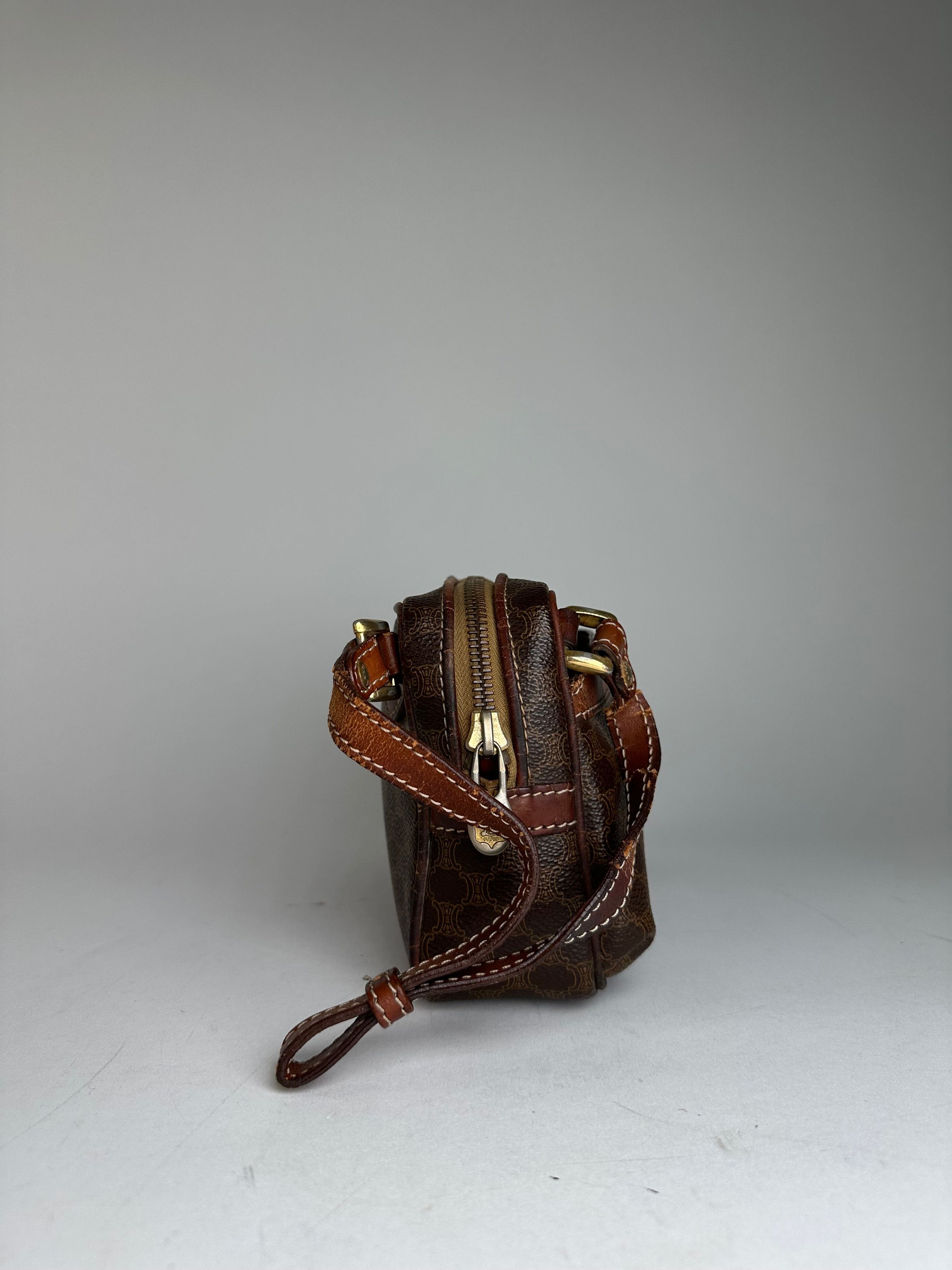 Celine Vintage Paris Triomphe Monogram Leather Clutch Brown Size ONE SIZE - 5 Thumbnail
