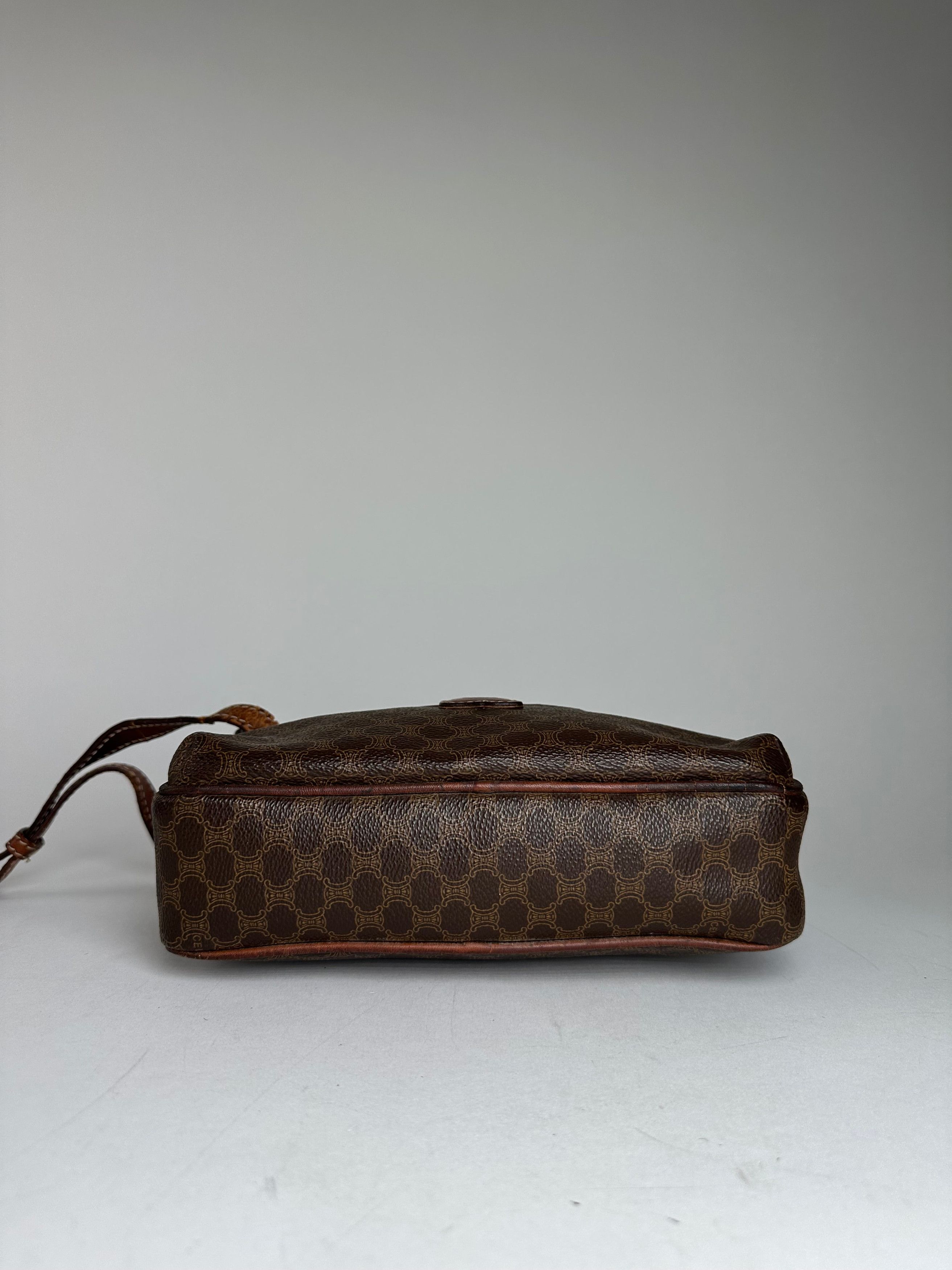 Celine Vintage Paris Triomphe Monogram Leather Clutch Brown Size ONE SIZE - 8 Thumbnail