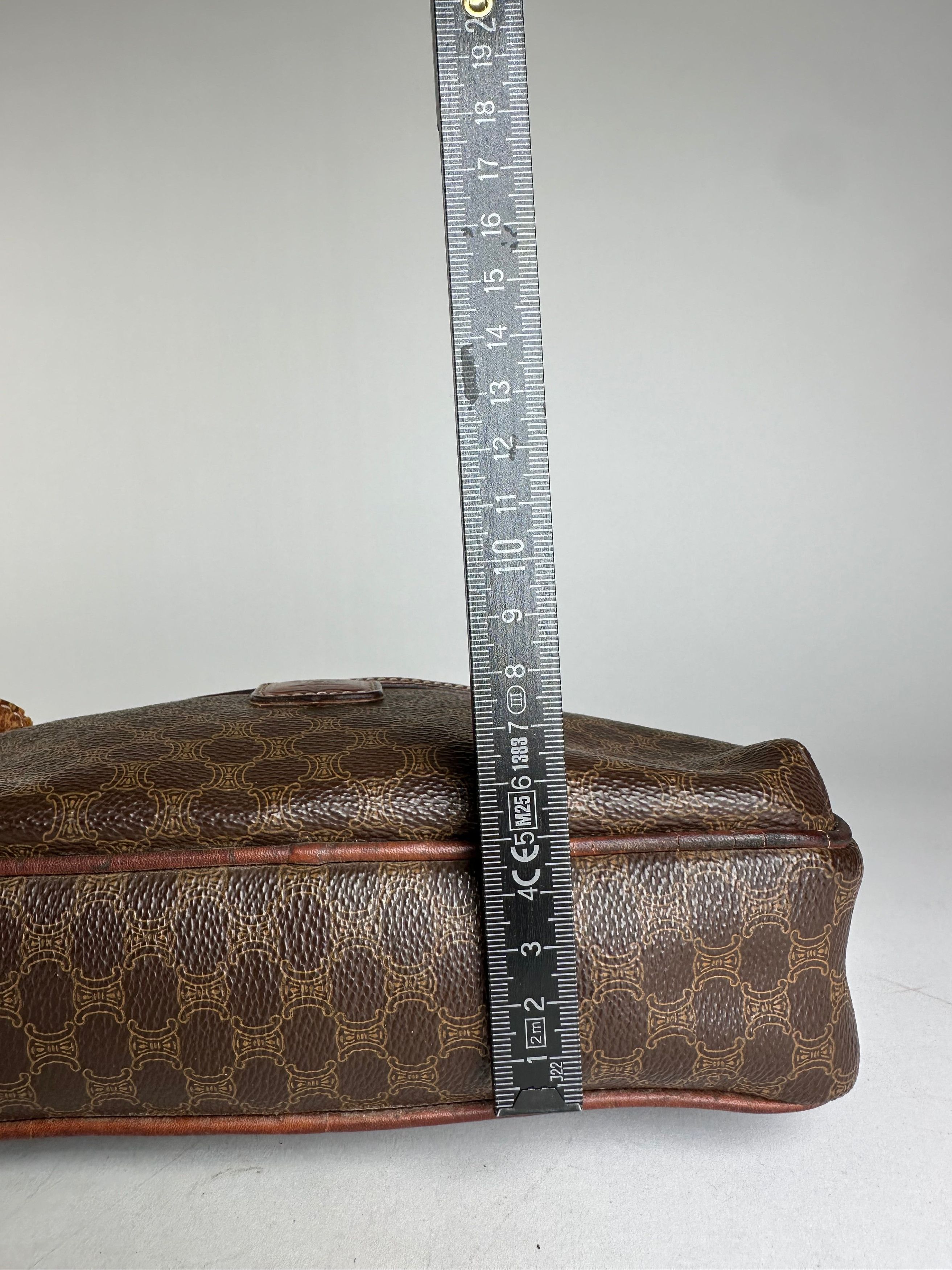 Celine Vintage Paris Triomphe Monogram Leather Clutch Brown Size ONE SIZE - 14 Thumbnail