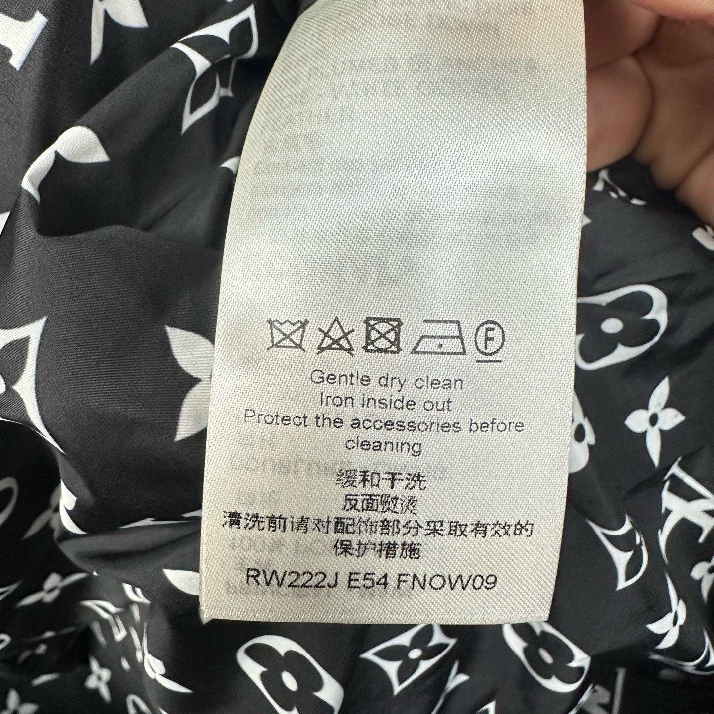 Louis Vuitton Louis Vuitton Monogram Down Jacket Size XS / US 0-2 / IT 36-38 - 3 Thumbnail