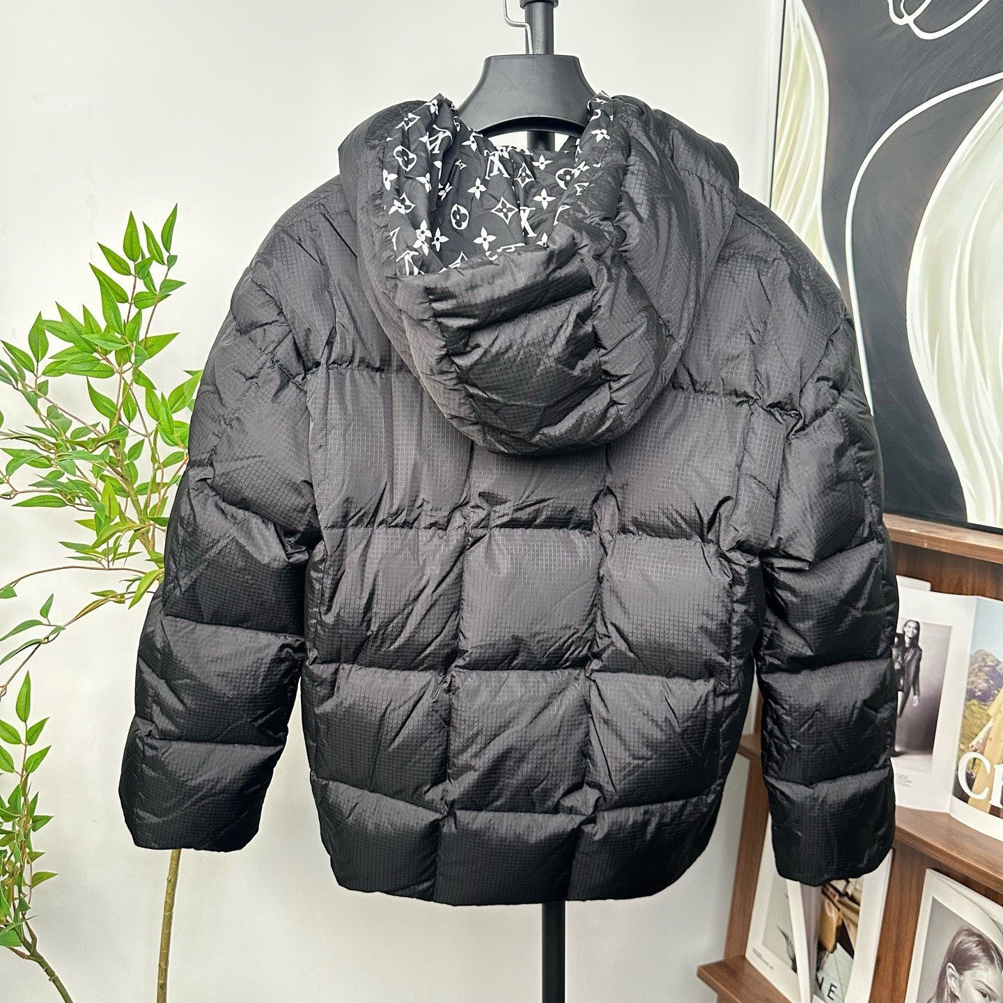 Louis Vuitton Louis Vuitton Monogram Down Jacket Size XS / US 0-2 / IT 36-38 - 2 Thumbnail