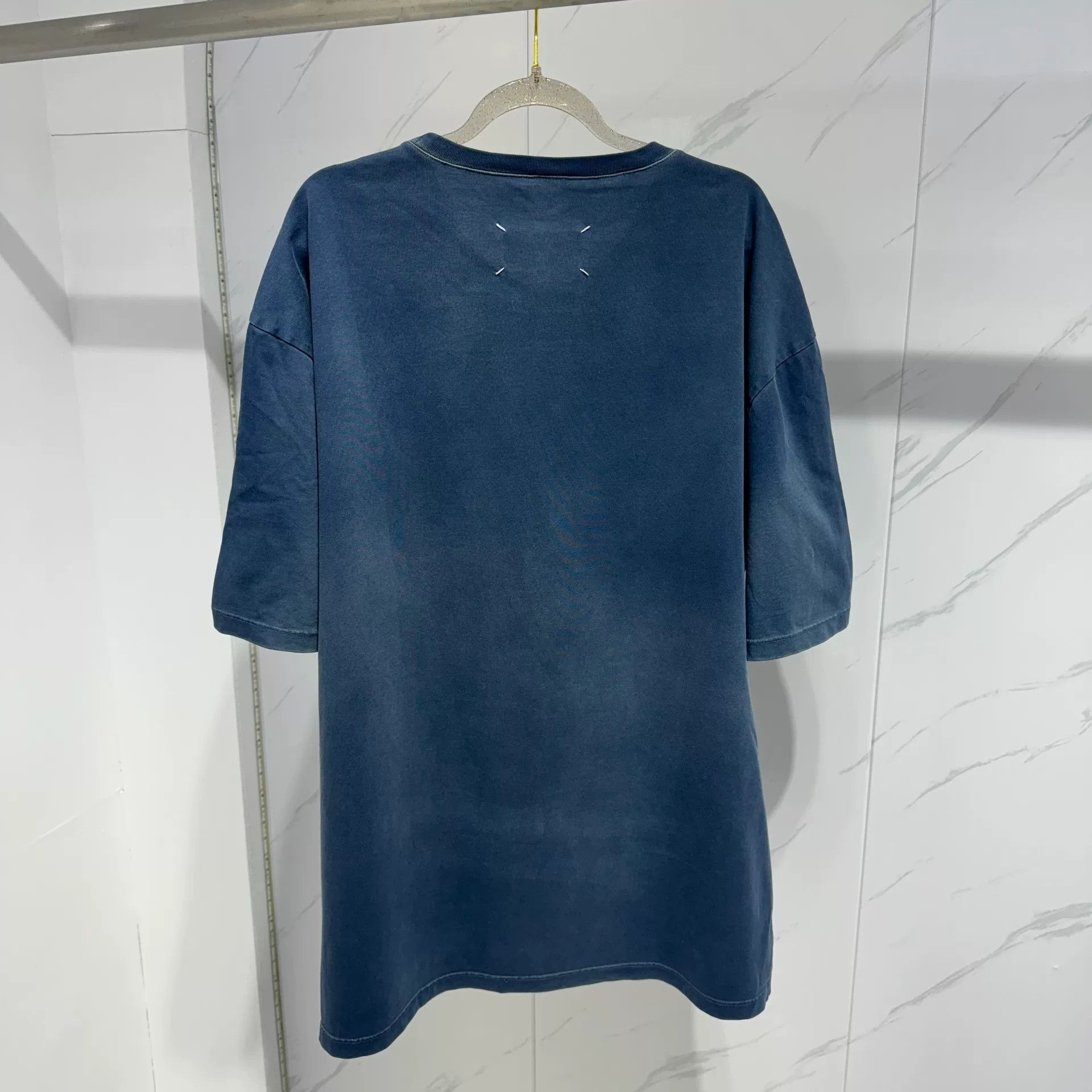 Maison Margiela Maison Margiela Blue Logo Short-Sleeve Size US S / EU 44-46 / 1 - 2 Thumbnail